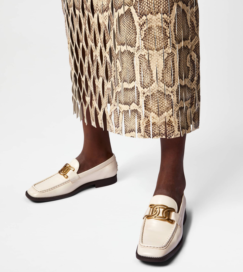 Tod's KATE LOAFERS IN LEATHER - WHITE outlook