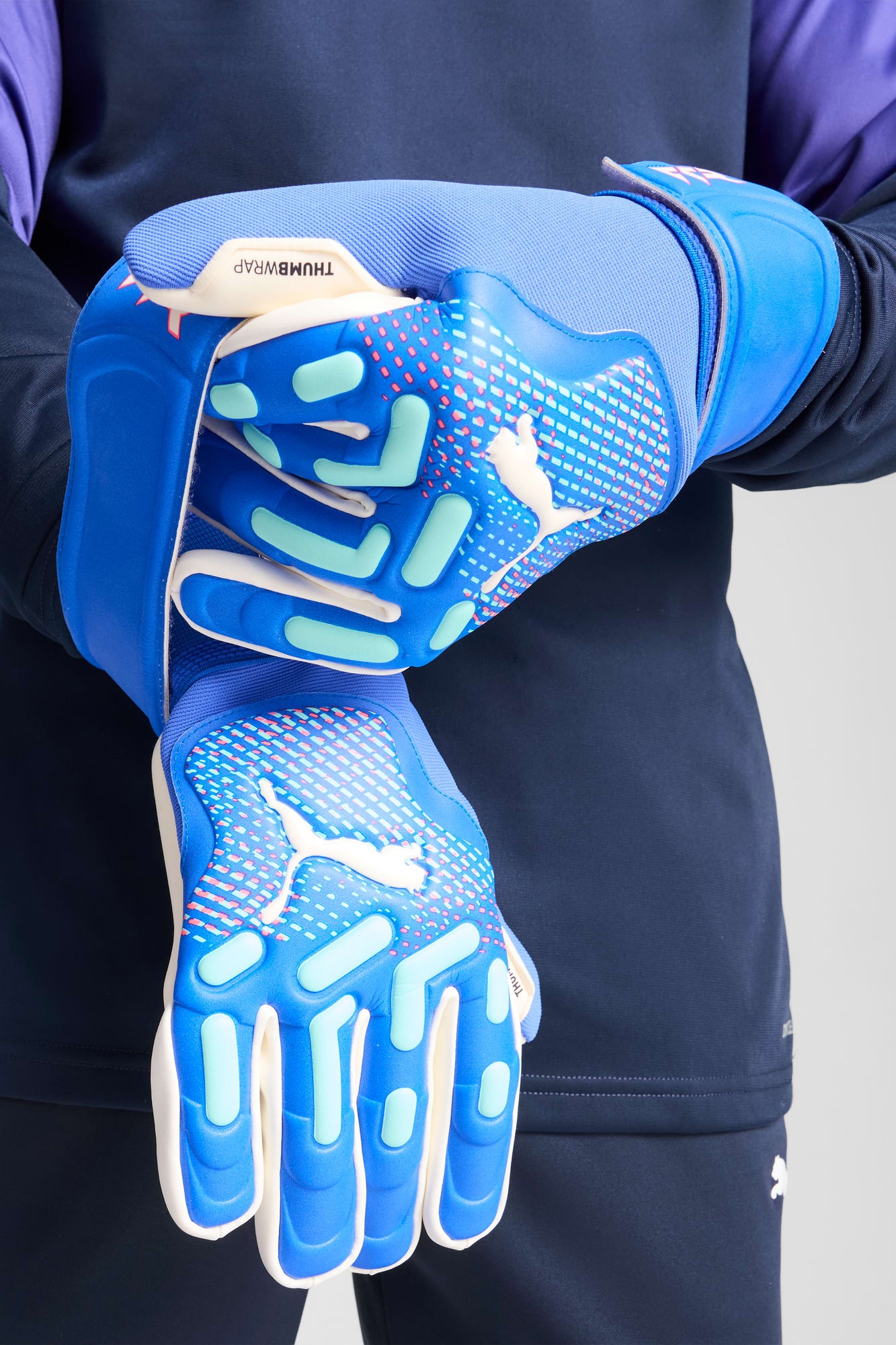 FUTURE Match Goalkeeper Gloves - 3