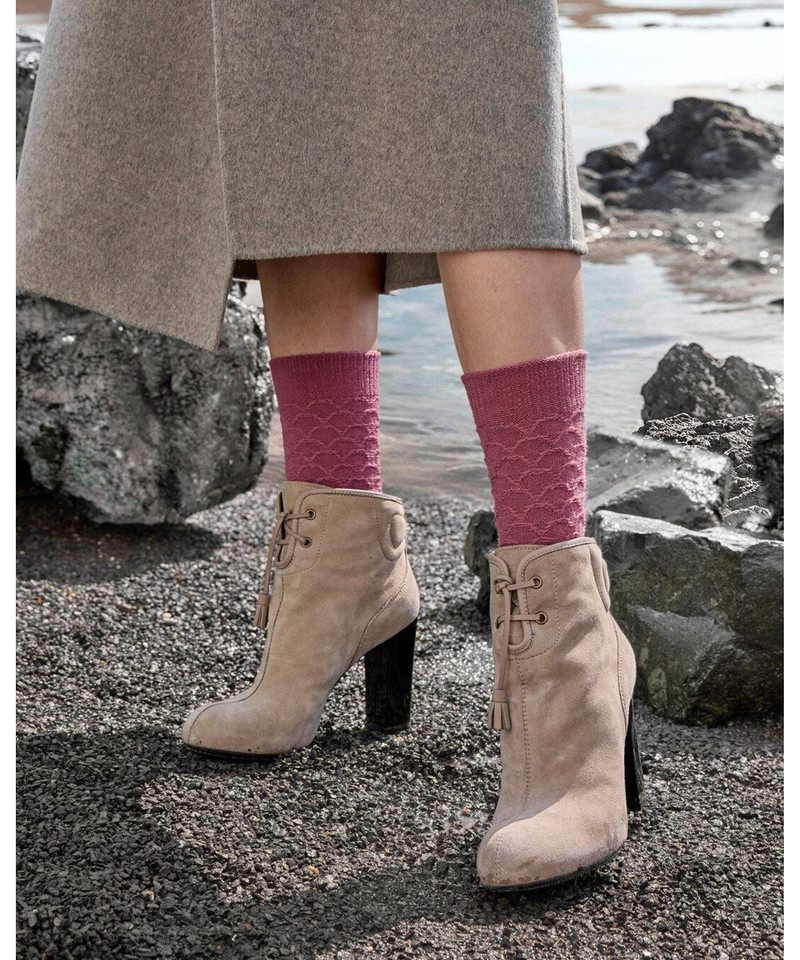 Colossal Nest Women Boot socks 6