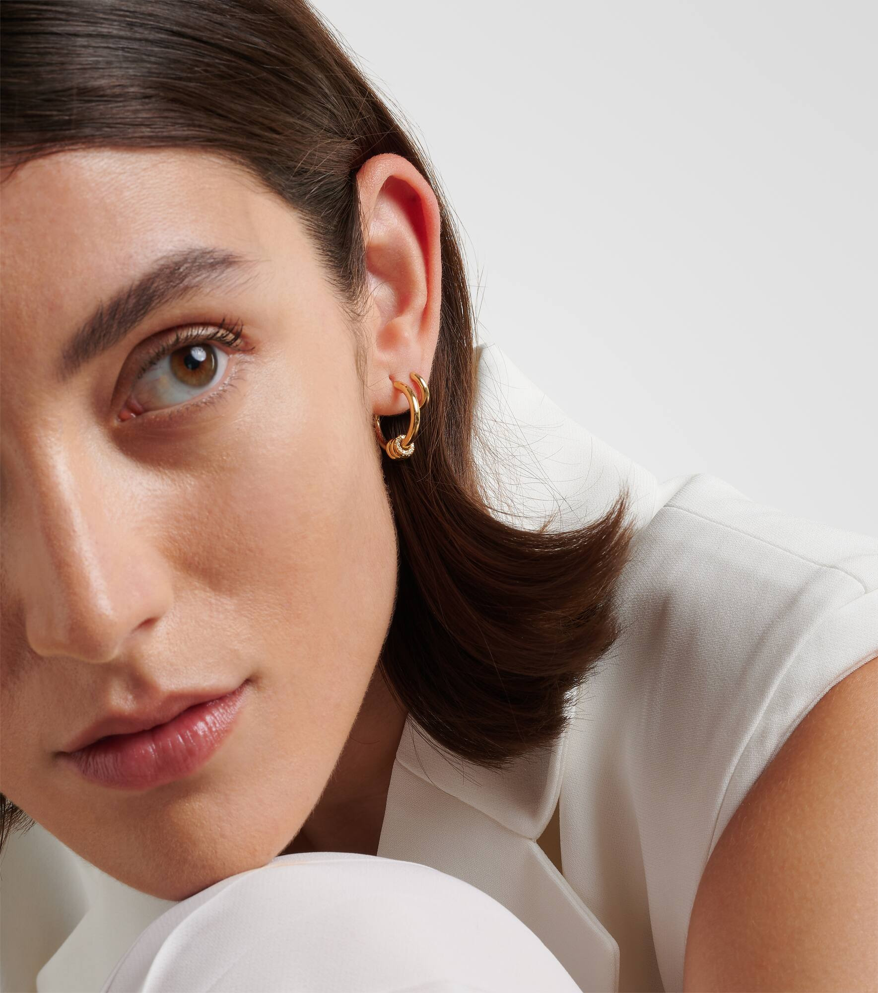 Ara 18kt gold earrings with white diamonds - 2
