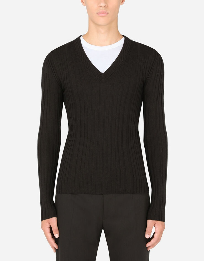 Dolce & Gabbana Wool v-neck sweater outlook