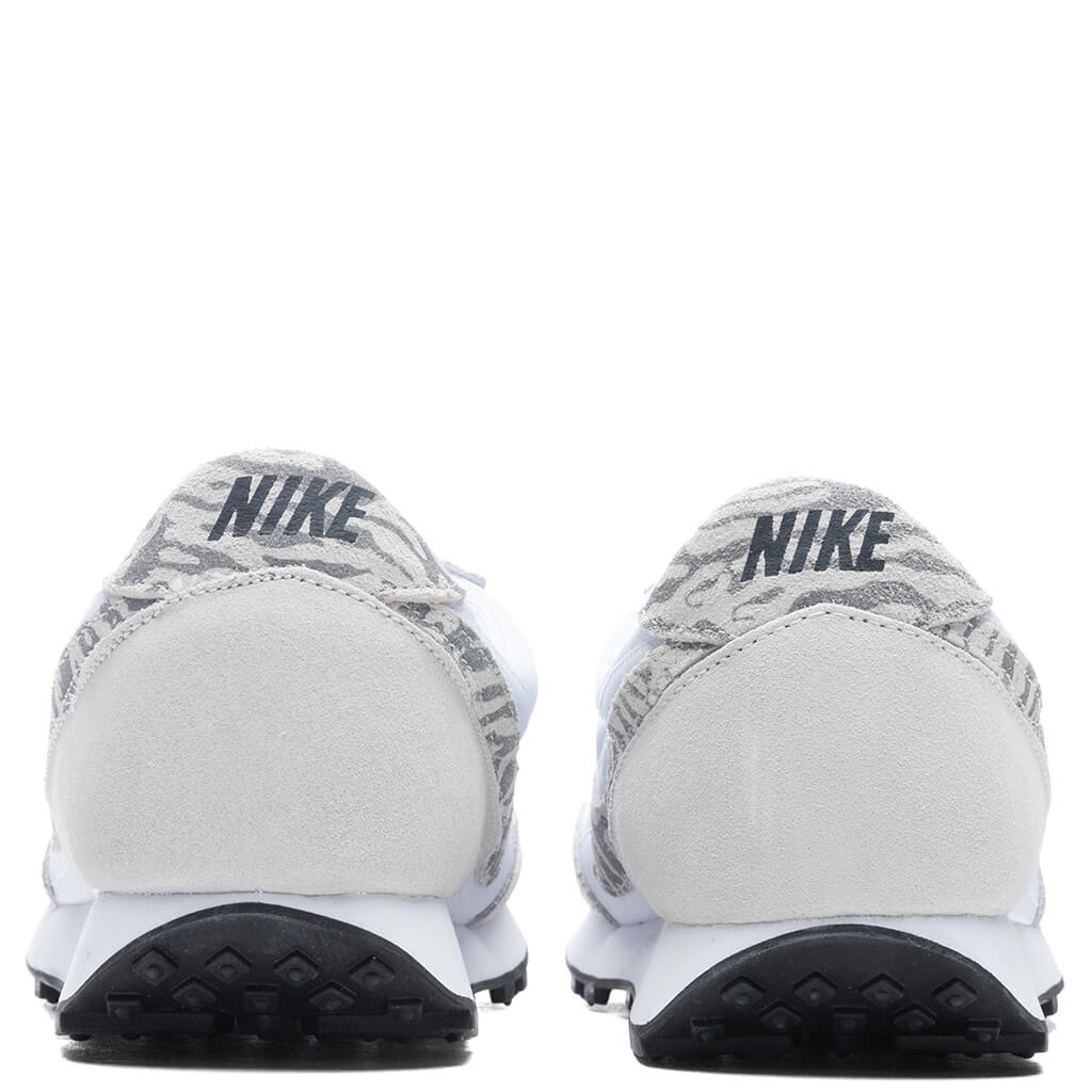 NIKE WOMEN'S DAYBREAK SE - WHITE/SUMMIT WHITE - 4