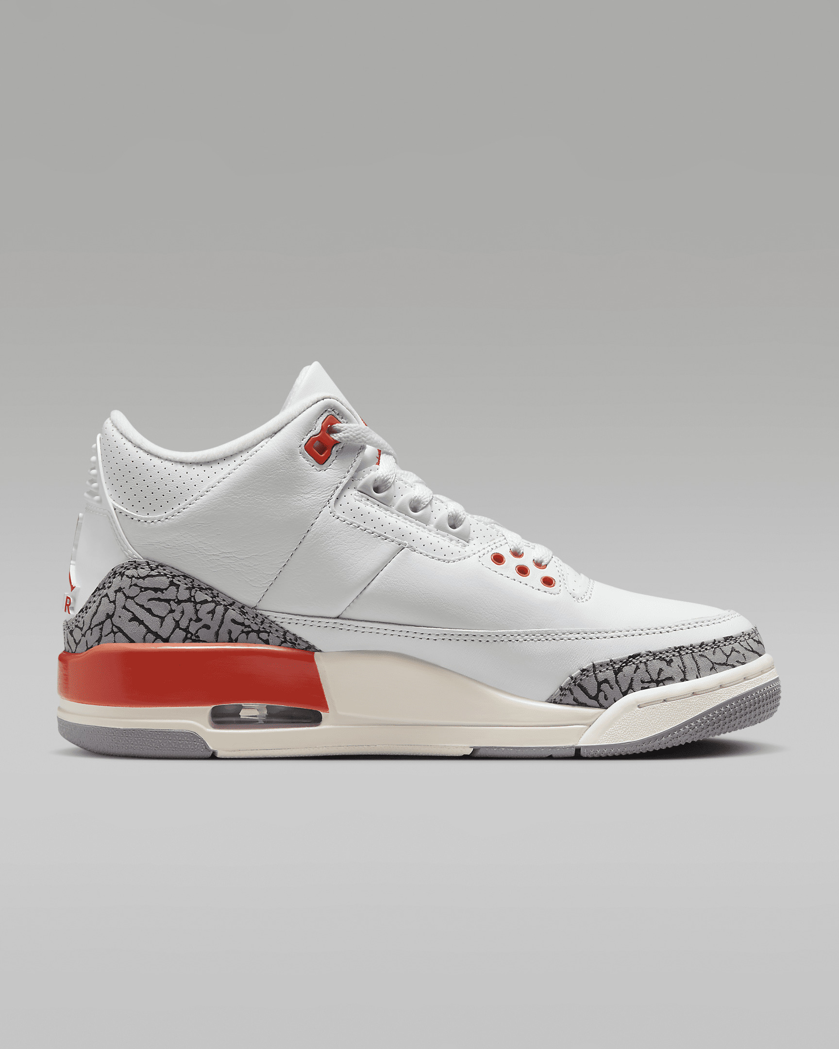 Air Jordan 3 Retro Women's Shoes - 3