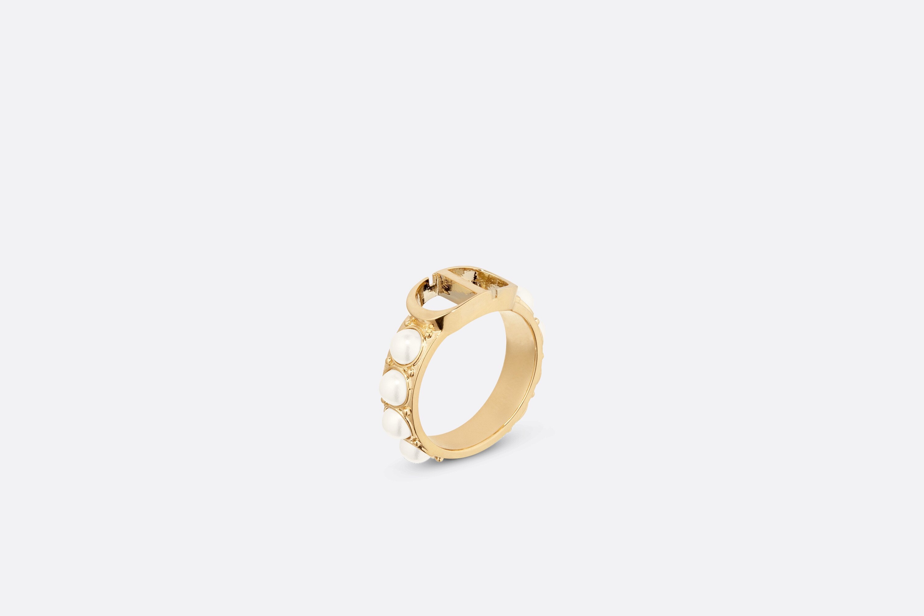 30 Montaigne Ring - 1