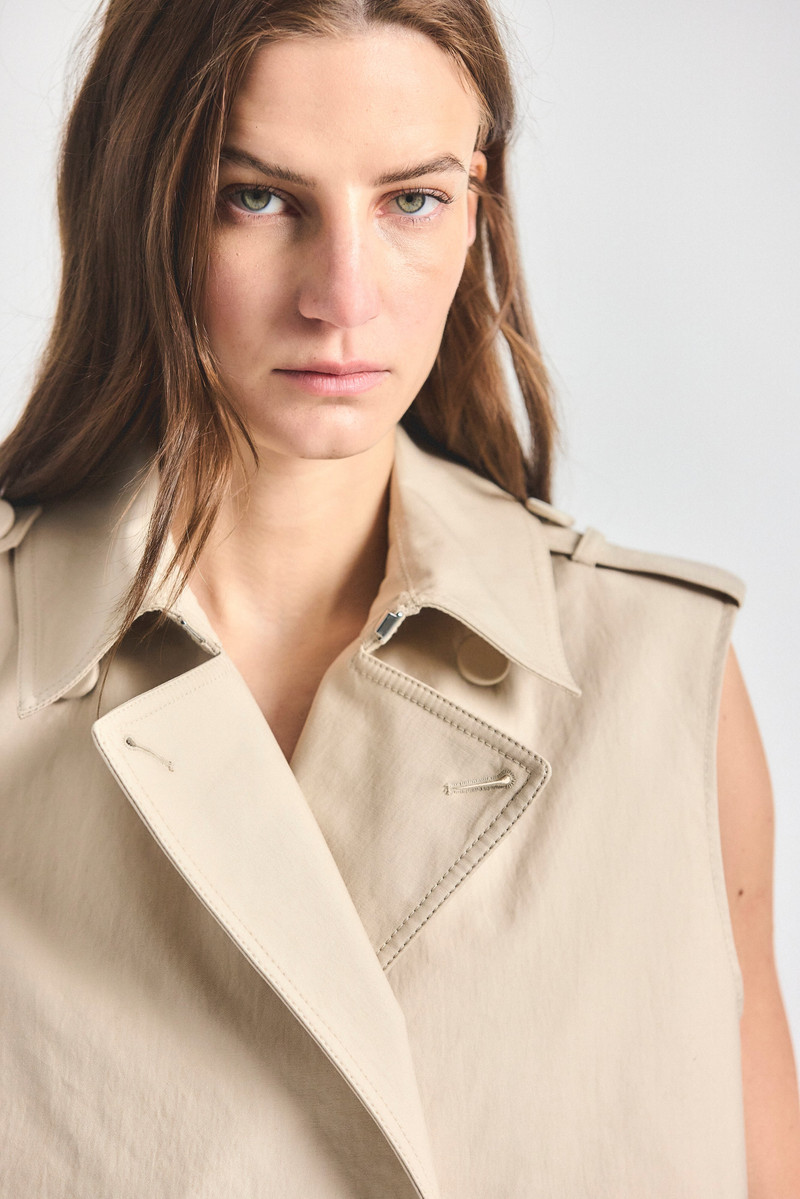 REIGN SLEEVELESS TRENCH DRESS 3