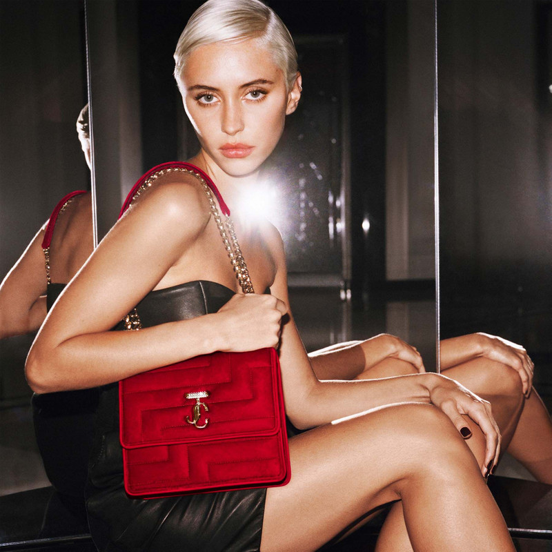 Varenne Shoulder
Red Quilted Velvet Shoulder Bag with Crystal Bar 9