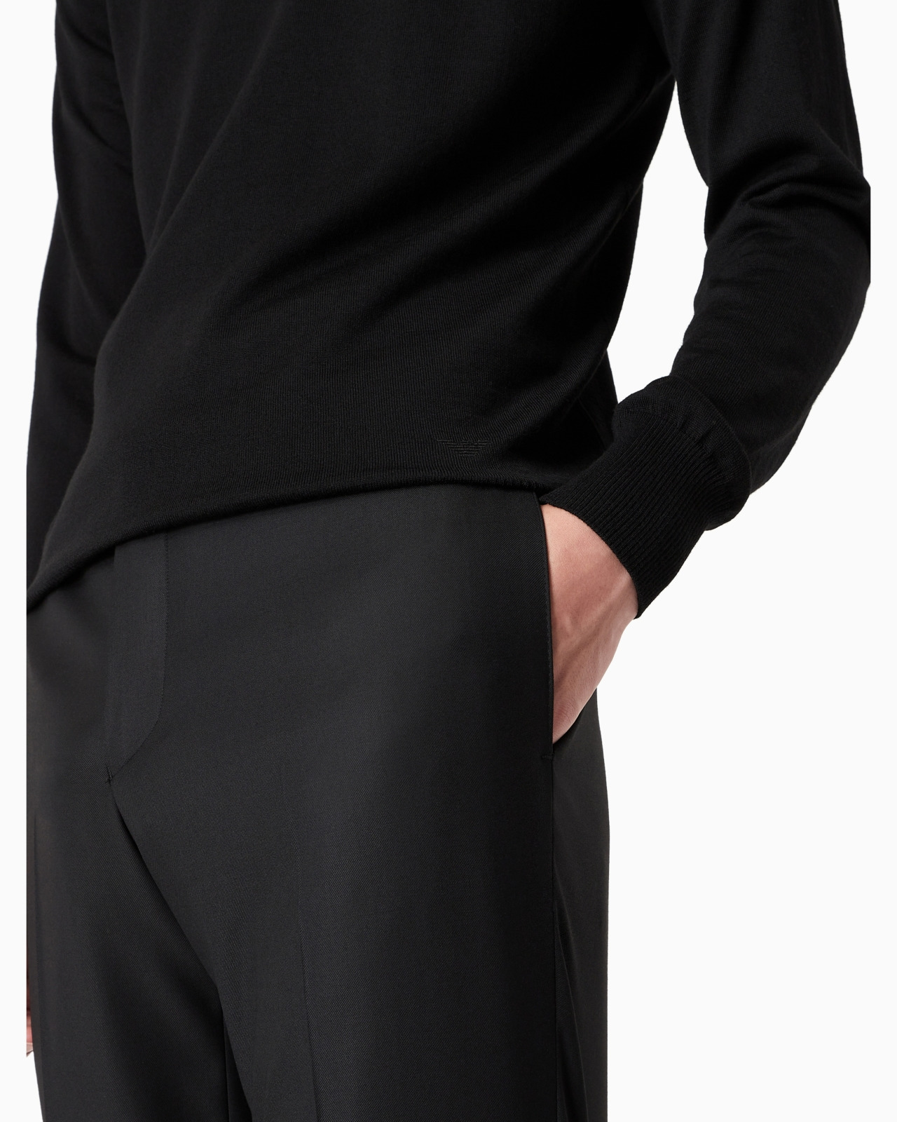 Pure virgin wool V-neck jumper - 6