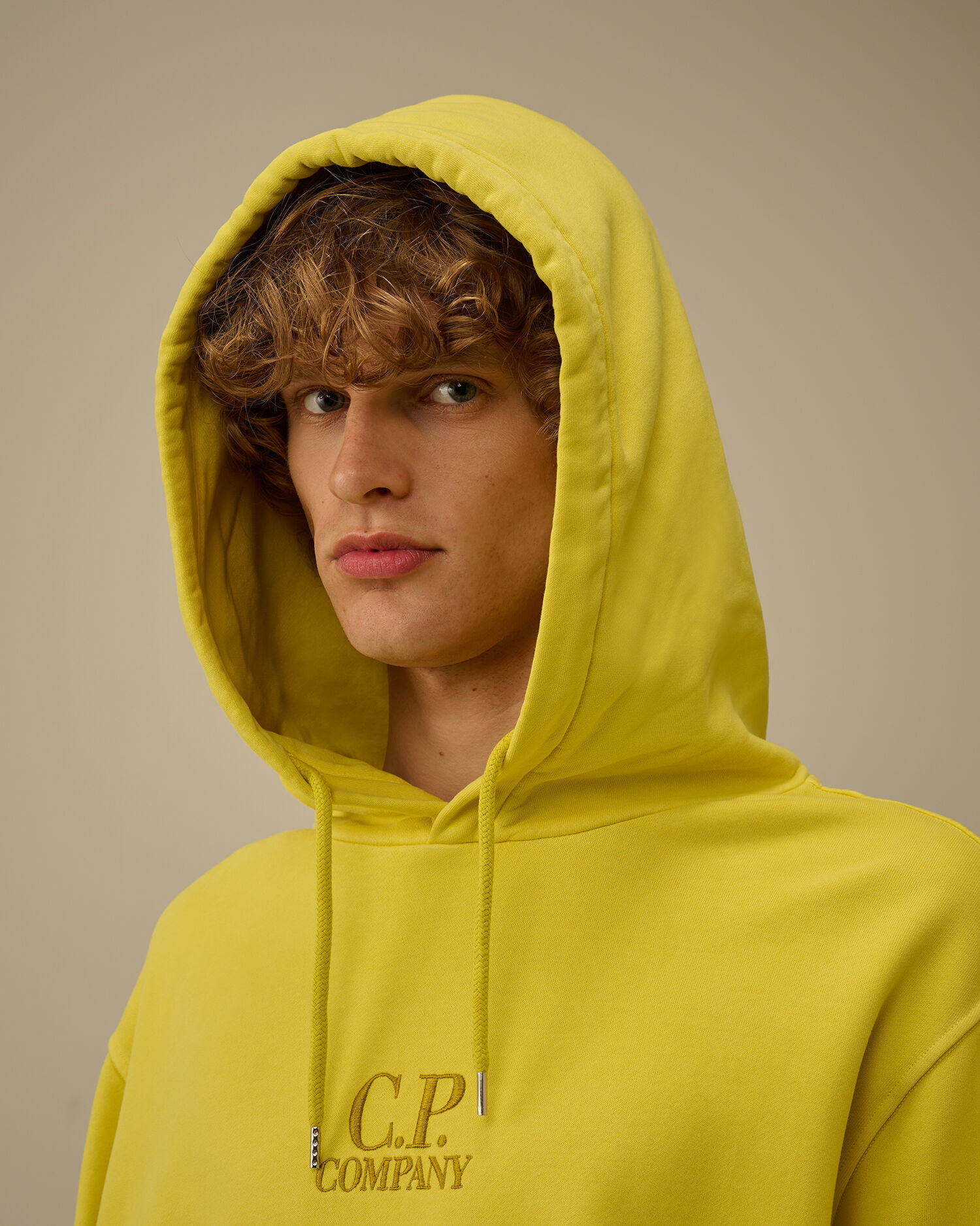 Brushed and Emerized Diagonal Fleece Hooded Logo Sweatshirt - 6