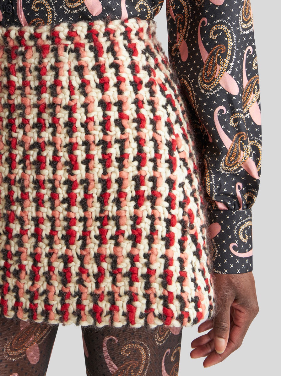 BOUCLÉ WOOL SKIRT - 3