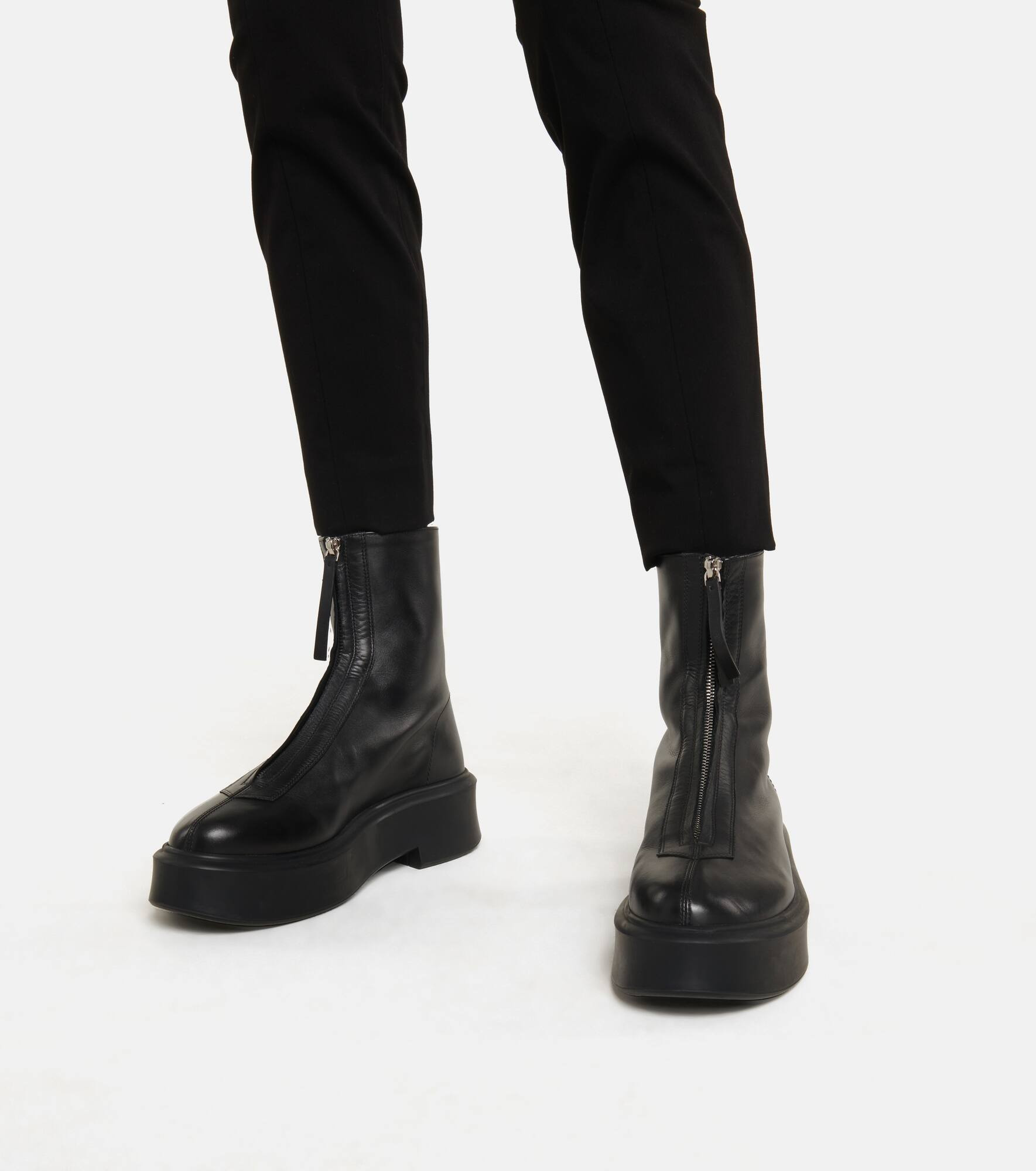 Zipped 1 leather ankle boots - 4