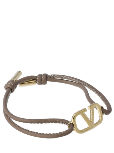 Valentino V Logo leather sliding bracelet outlook