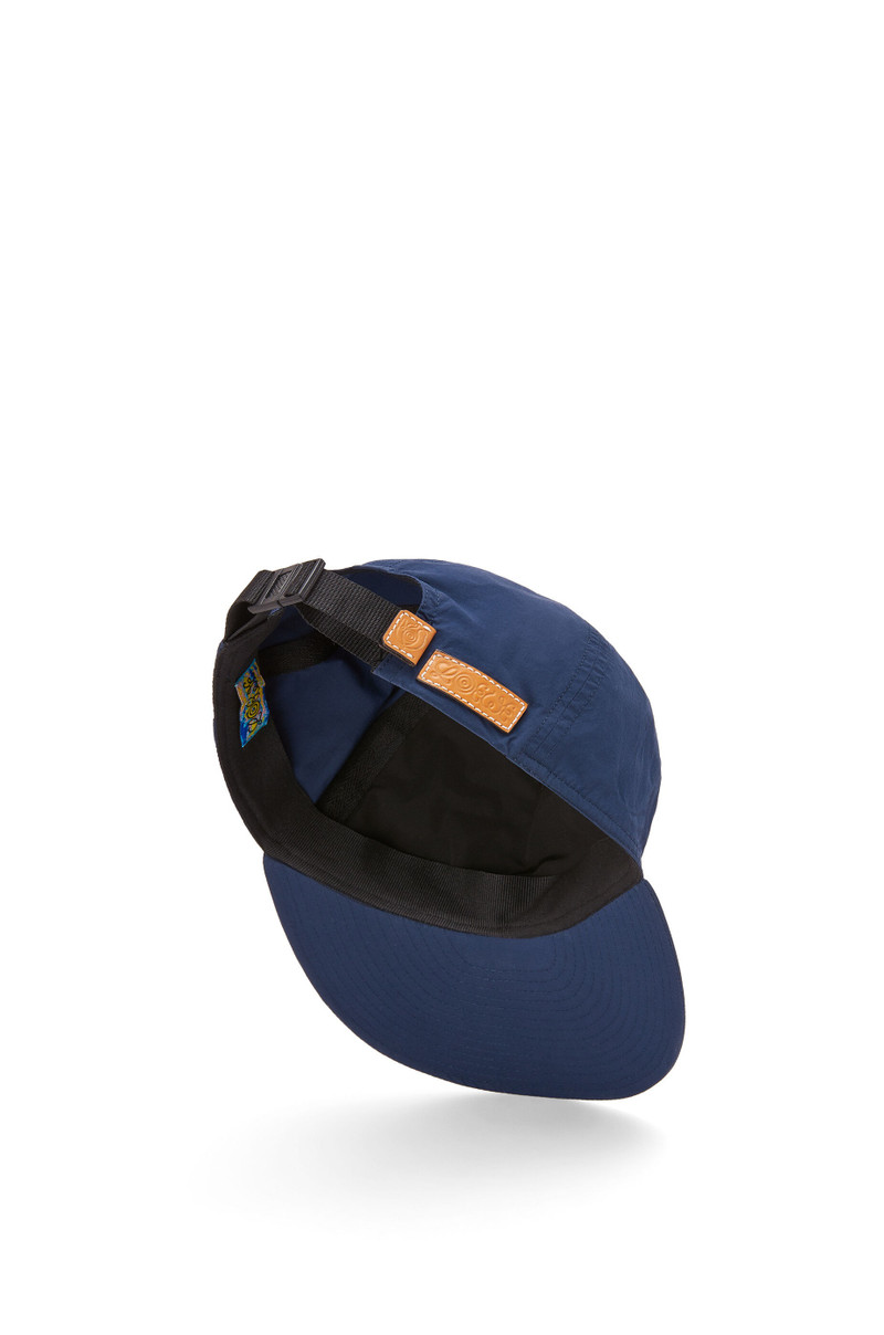 Long visor cap in recycled nylon 4