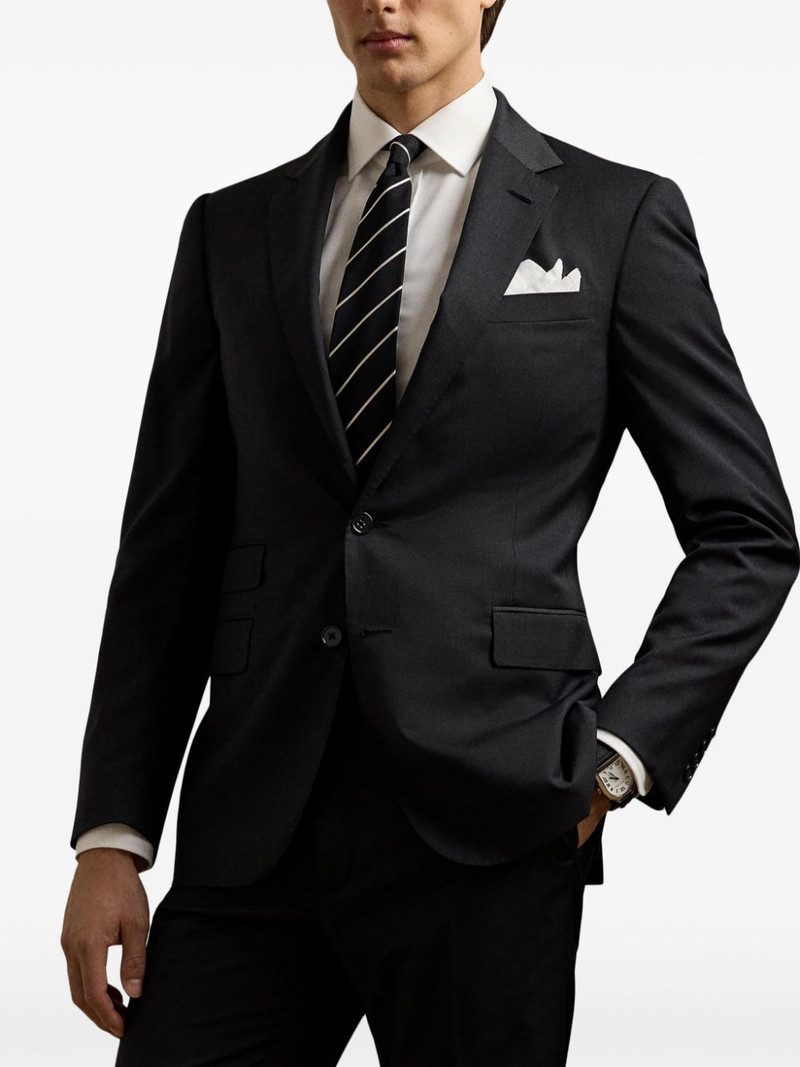 Ralph Lauren Gregory suit outlook