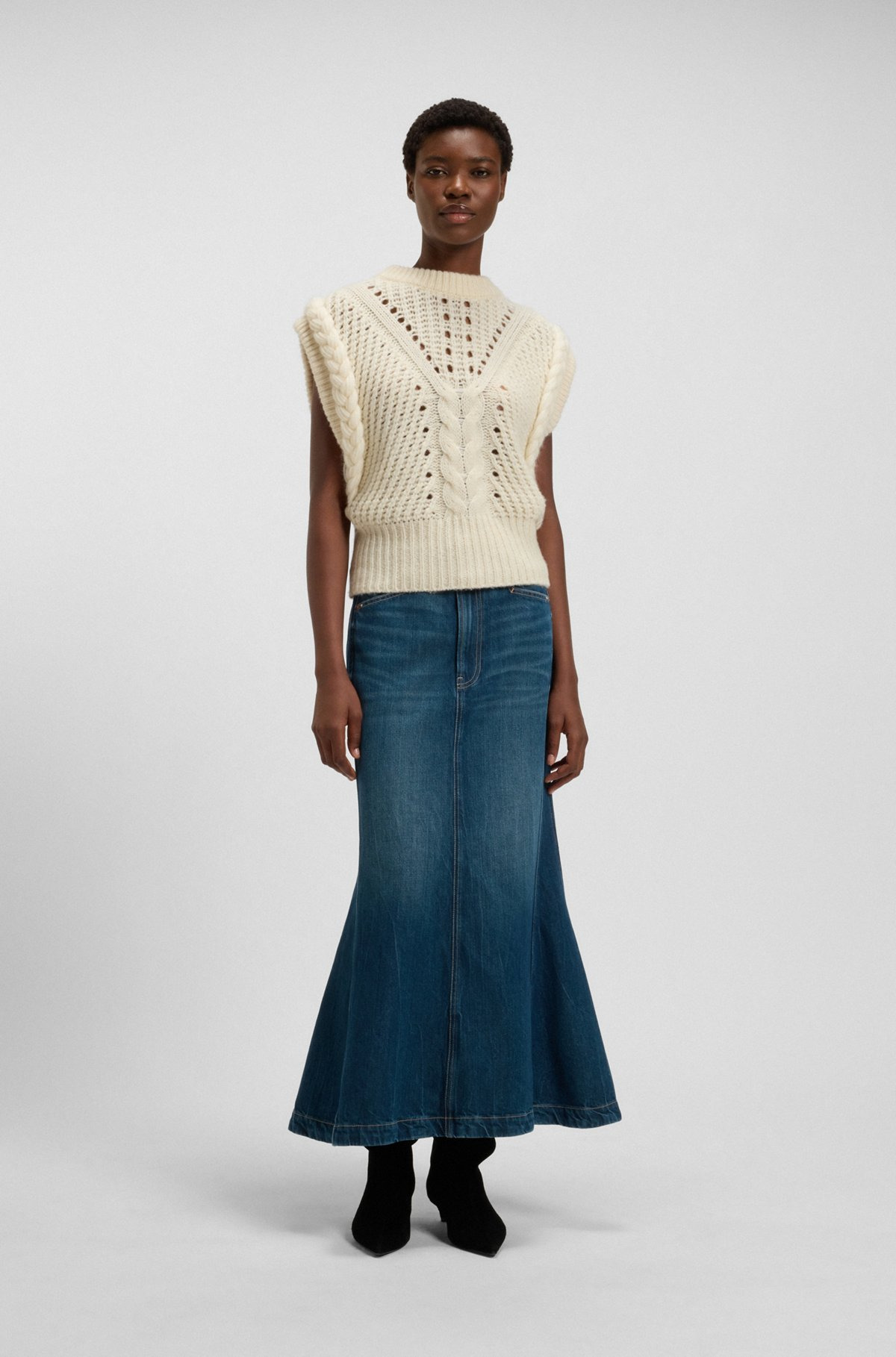 RELAXED-FIT SLEEVELESS TOP IN STRUCTURED ITALIAN YARN - 3