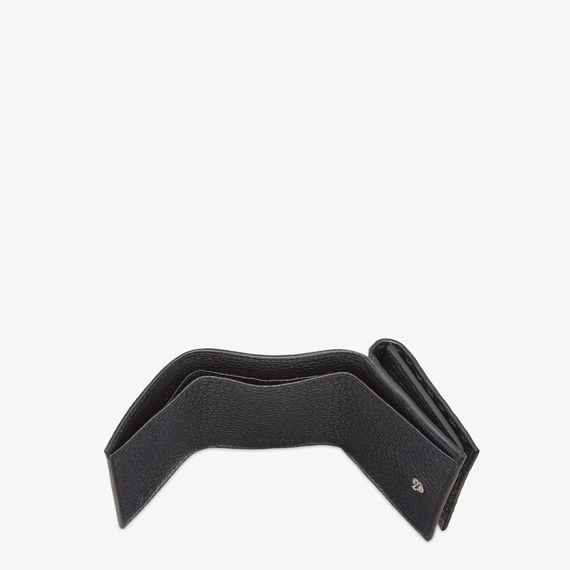 FENDI Selleria Wallet outlook