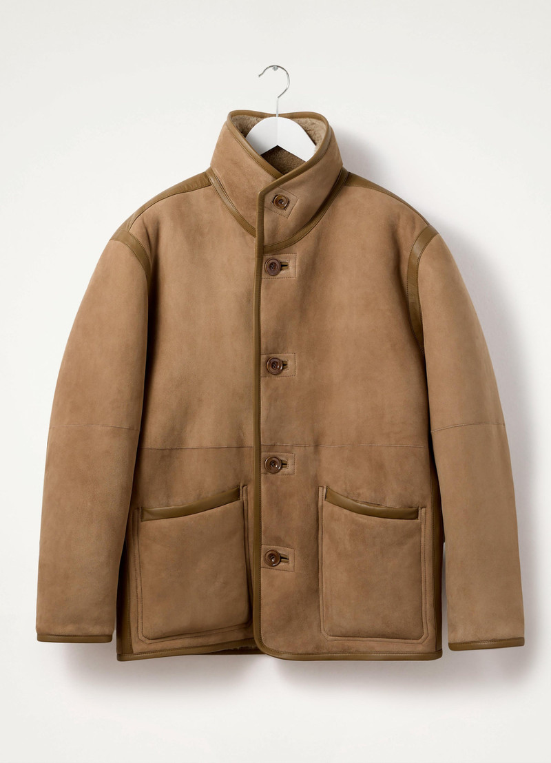 REVERSIBLE SHEARLING COAT
SHEEPSKIN 10