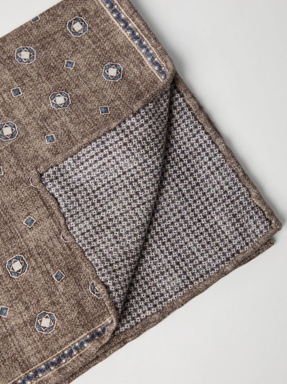 GRAPHIC-PRINT SILK POCKET SQUARE - 2