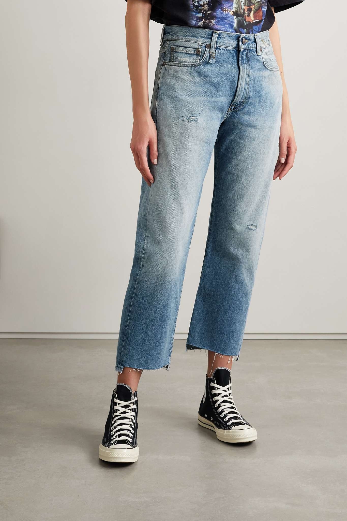 Distressed low-rise boyfriend jeans - 3