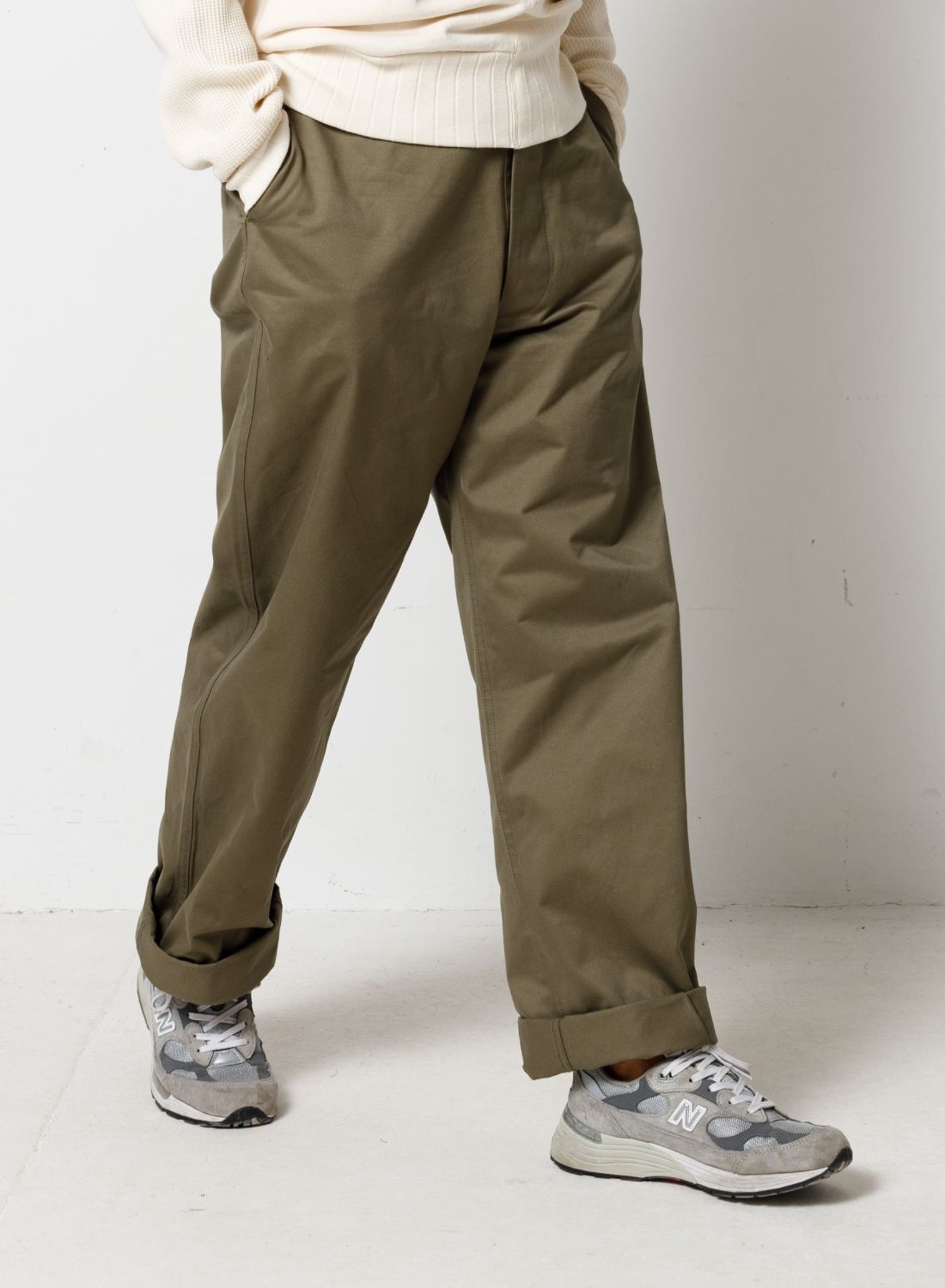 Basic Chino Pant in Green - 5