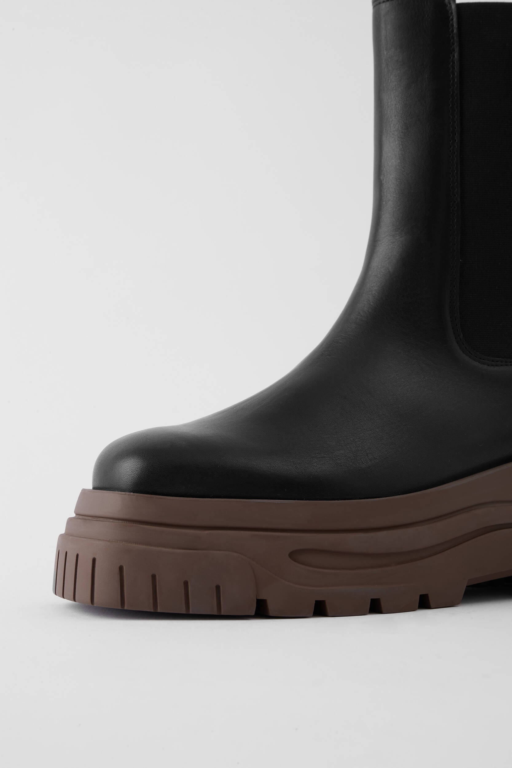 Blyde Hi Chelsea Boots - 3
