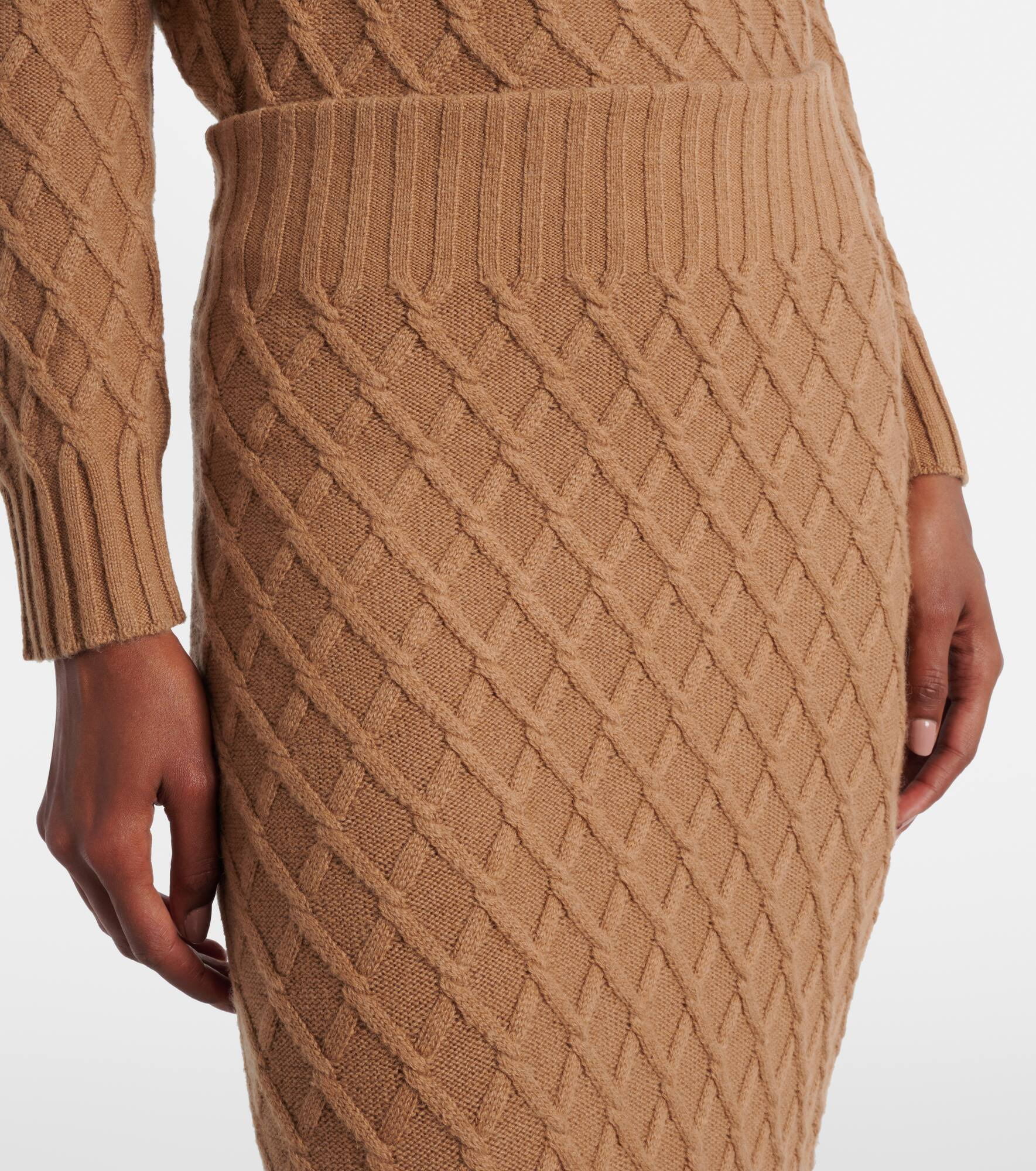 Po knitted camel hair maxi skirt - 4