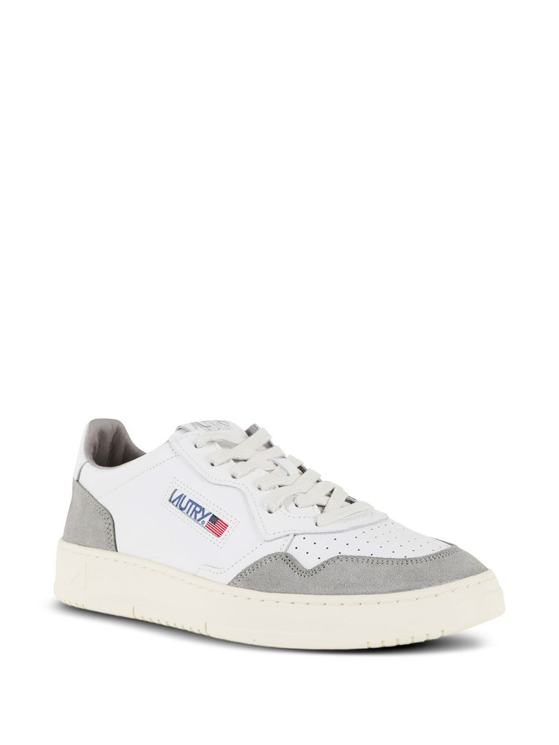 AUTRY Medalist leather sneakers outlook