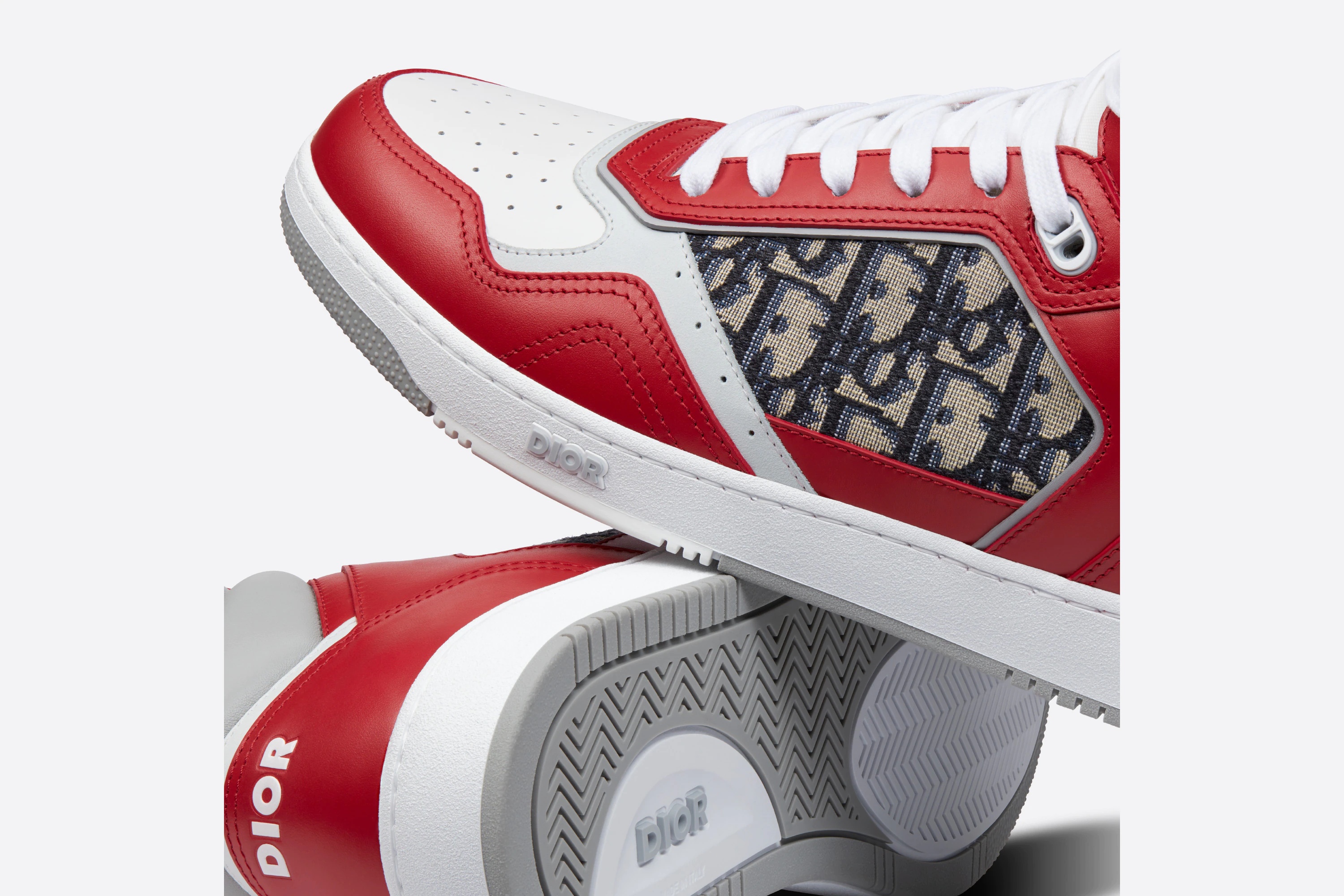 B27 High-Top Sneaker - 5
