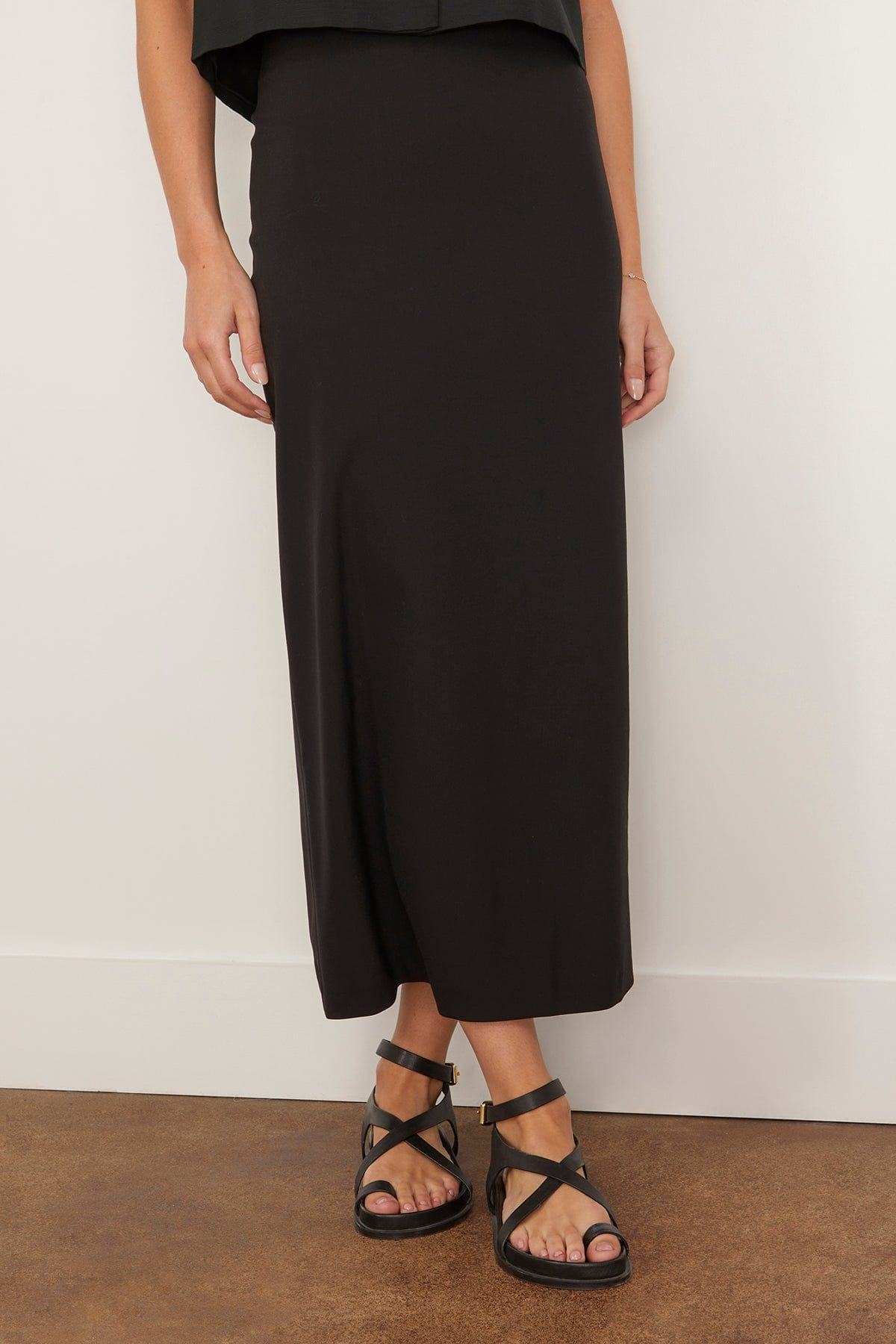 Samos Skirt in Black - 3