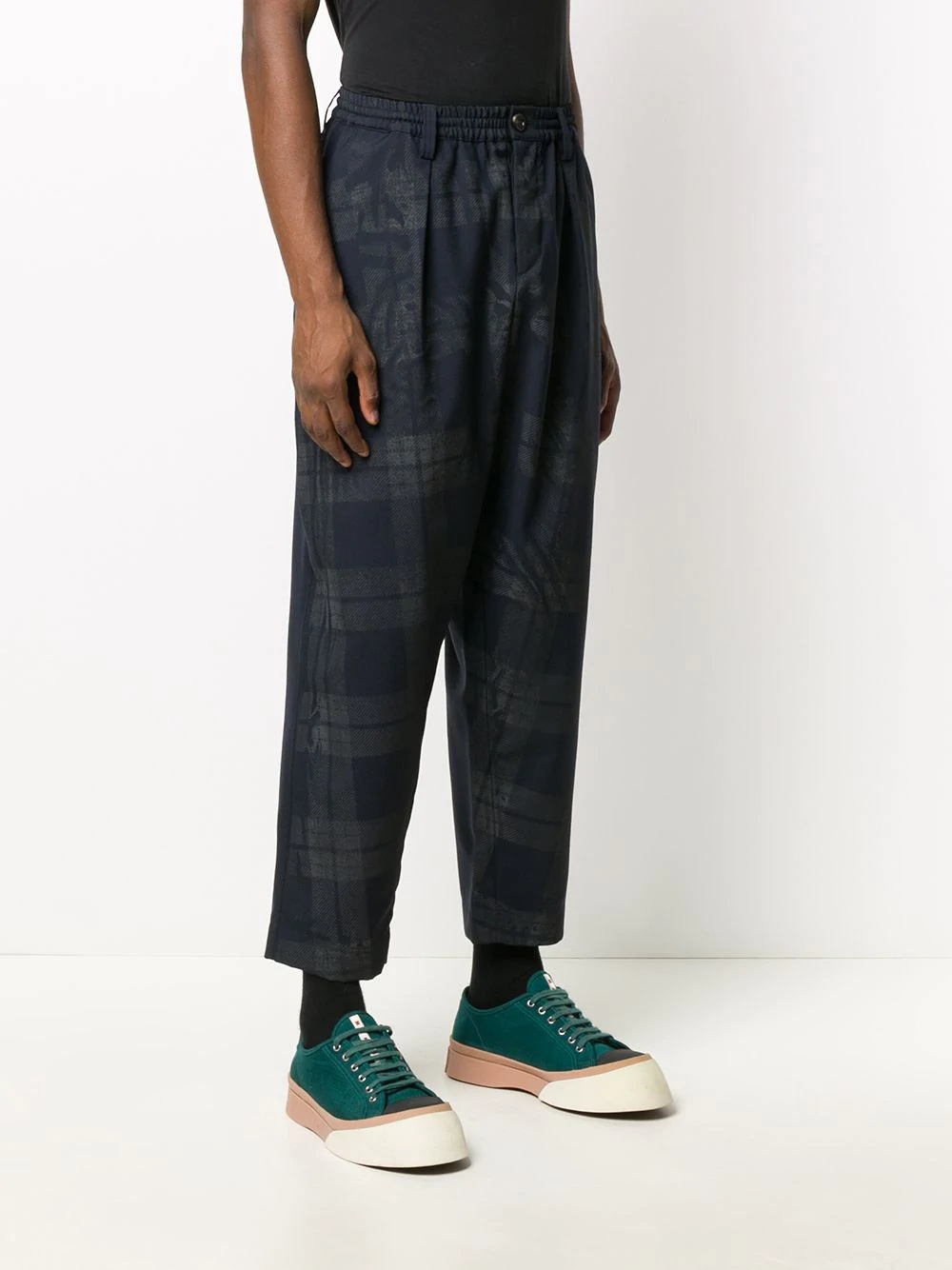 cropped checked trousers - 3