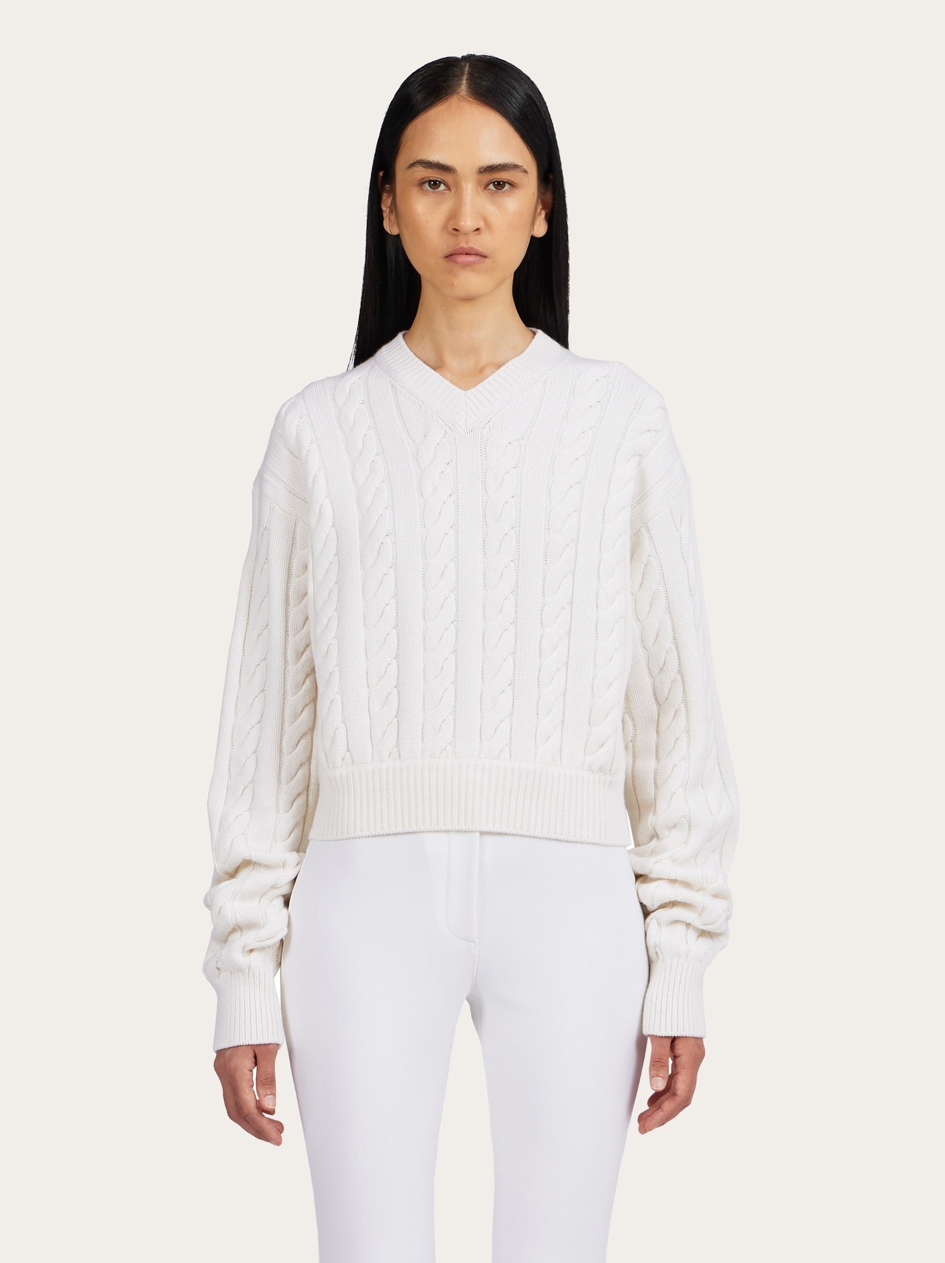 Cable knit V-neck sweater - 2