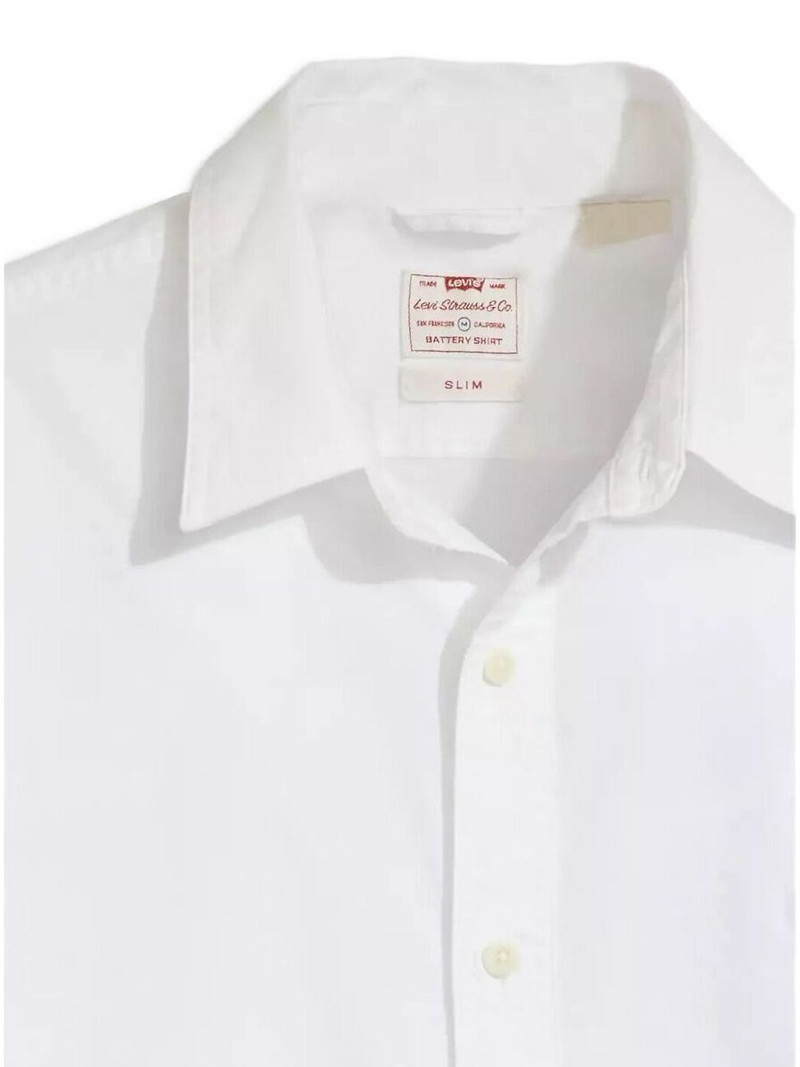 Levi's slim-fit shirt outlook