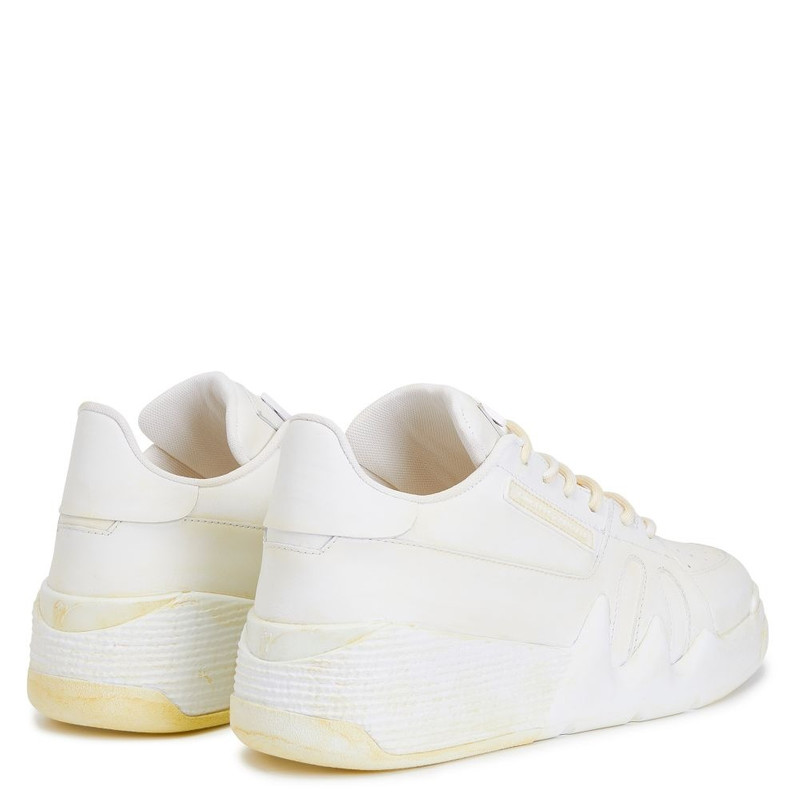 Giuseppe Zanotti Talon outlook