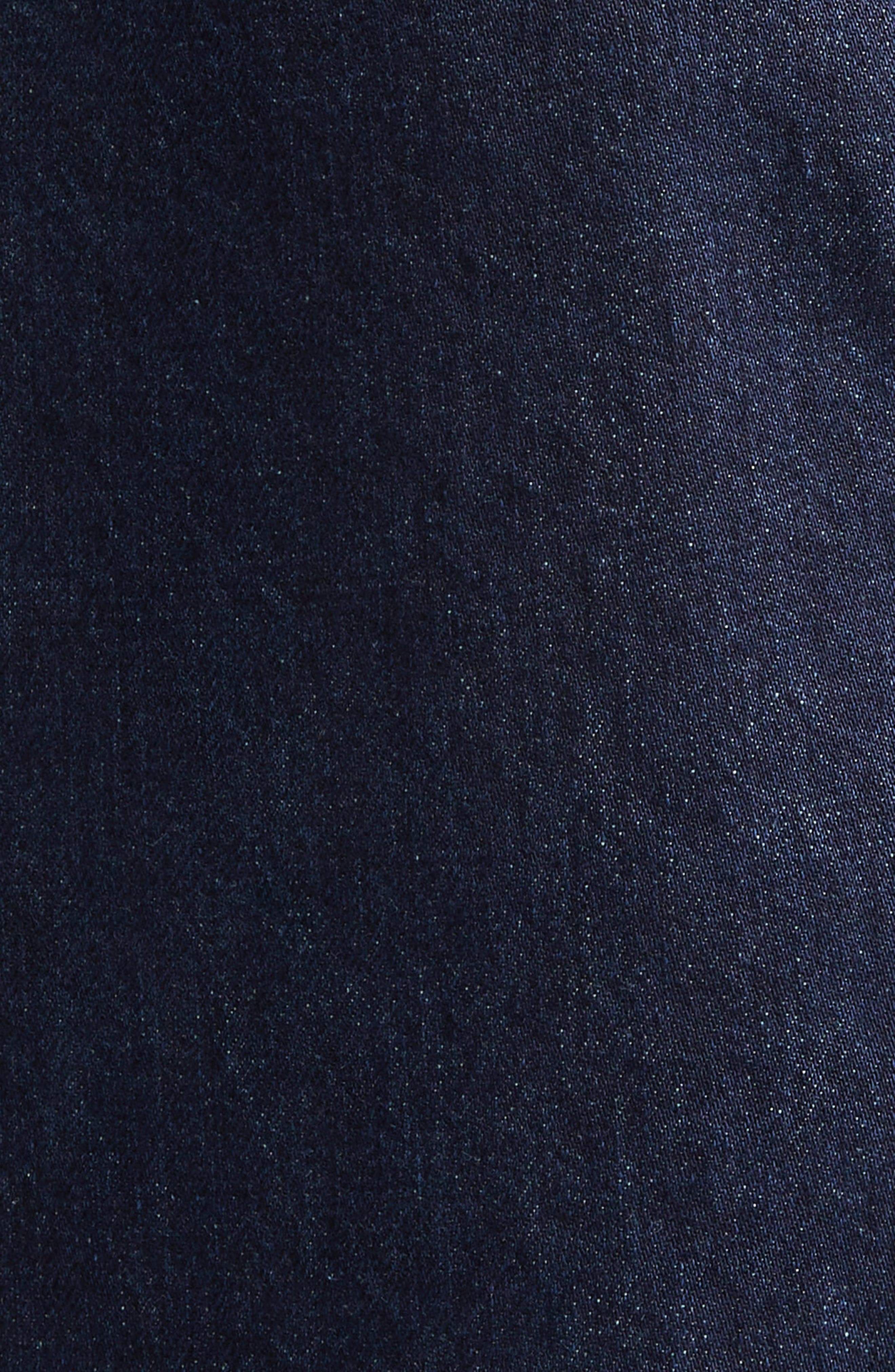 Classic Fit Jeans - 7