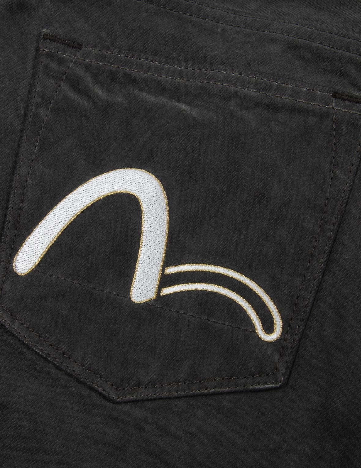 Ukiyo-E and Sashiko Embroidered Denim Shorts - 15