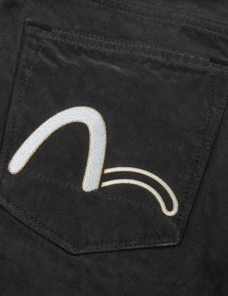 Ukiyo-E and Sashiko Embroidered Denim Shorts 15