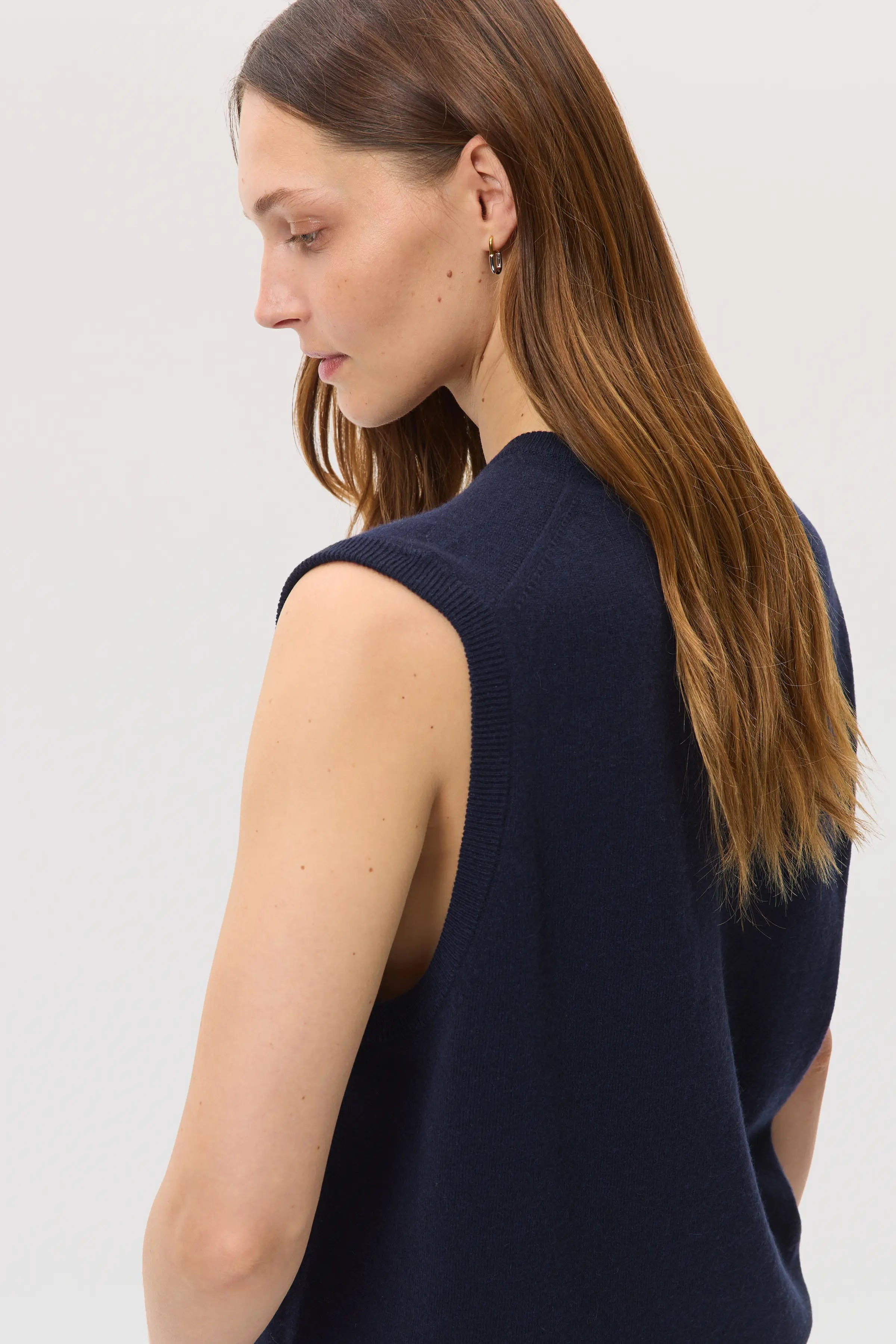 Navy Cashmere Tank - 6