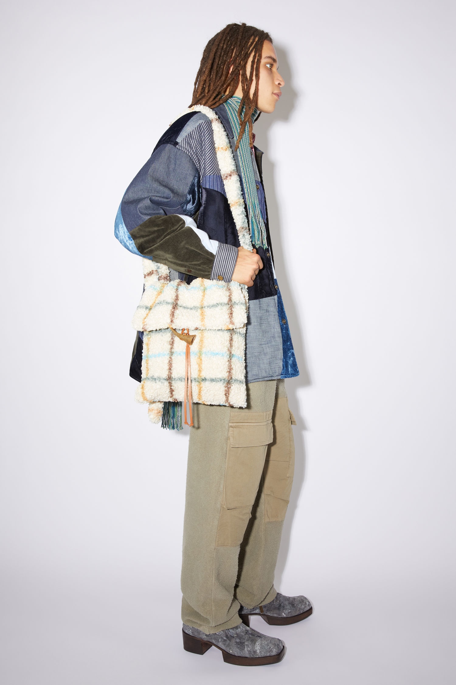 Fluffy check crossbody - Beige - 2