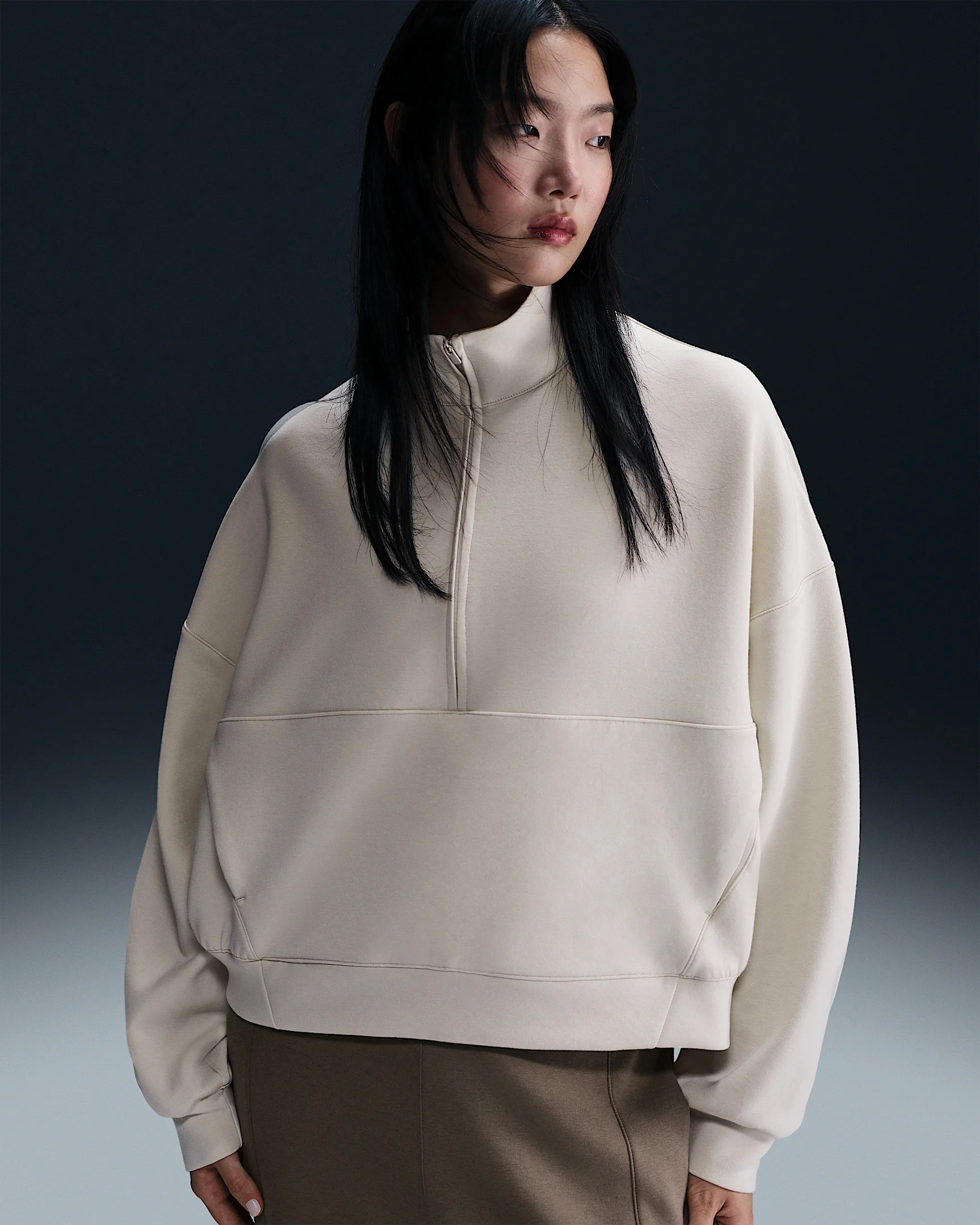 Nike 24.7 ImpossiblySoft Women's Dri-FIT Oversized 1/2-Zip Top - 1