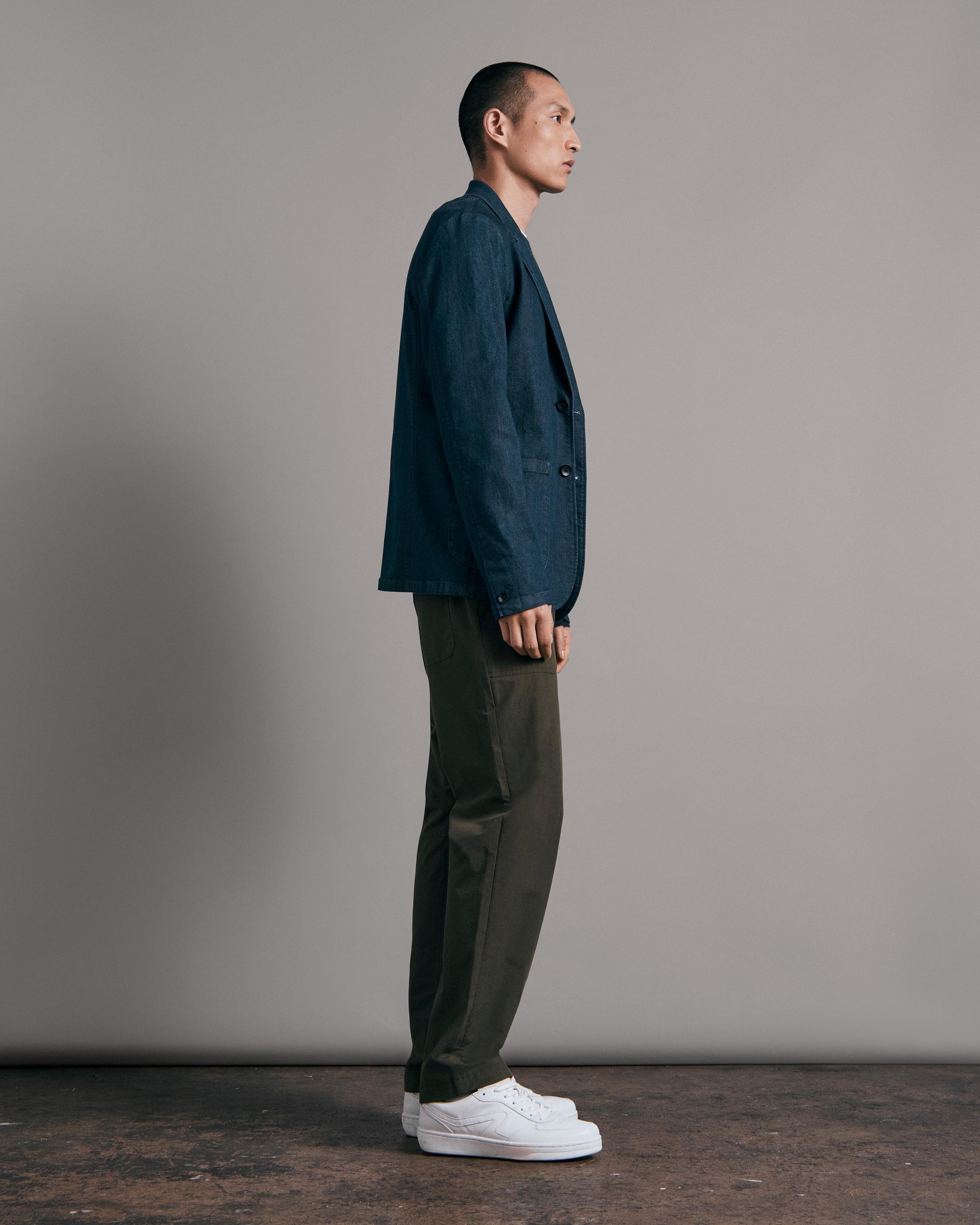 Bedford Denim Blazer
Classic Fit Blazer - 4