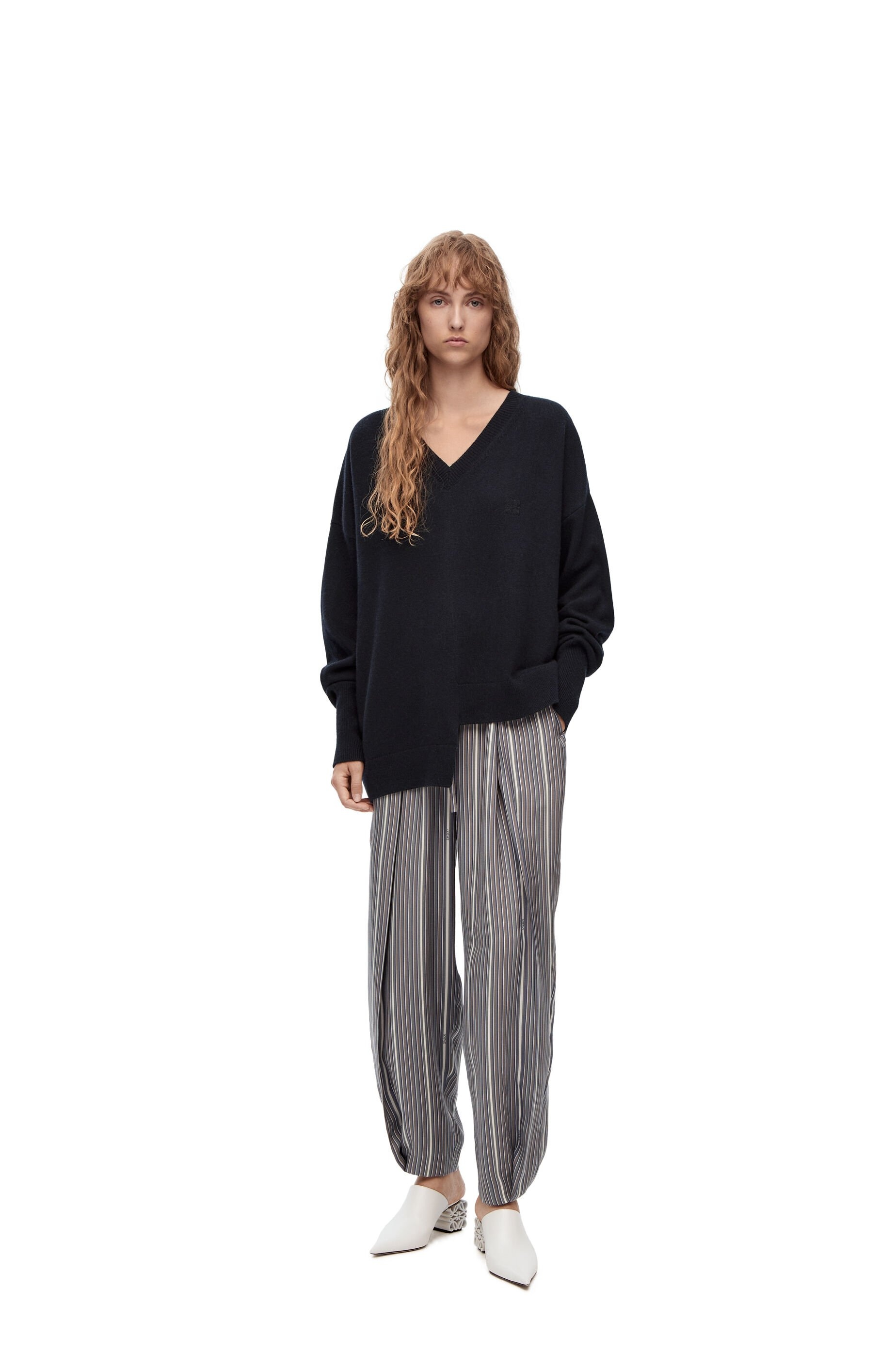 Asymmetric V-neck sweater in cashmere - 2