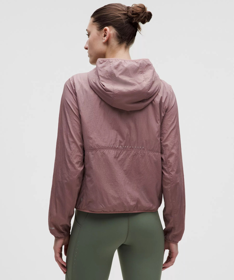 Women’s InsulEight Cold-Weather Run Shell 3