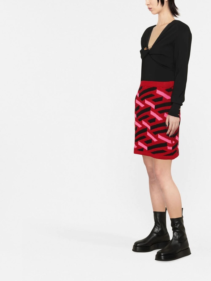 Medusa-buttons knitted top 3