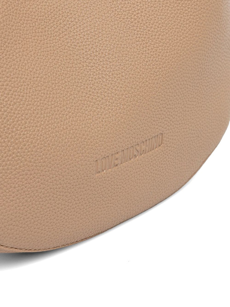 grained adjustable shoulder bag 4