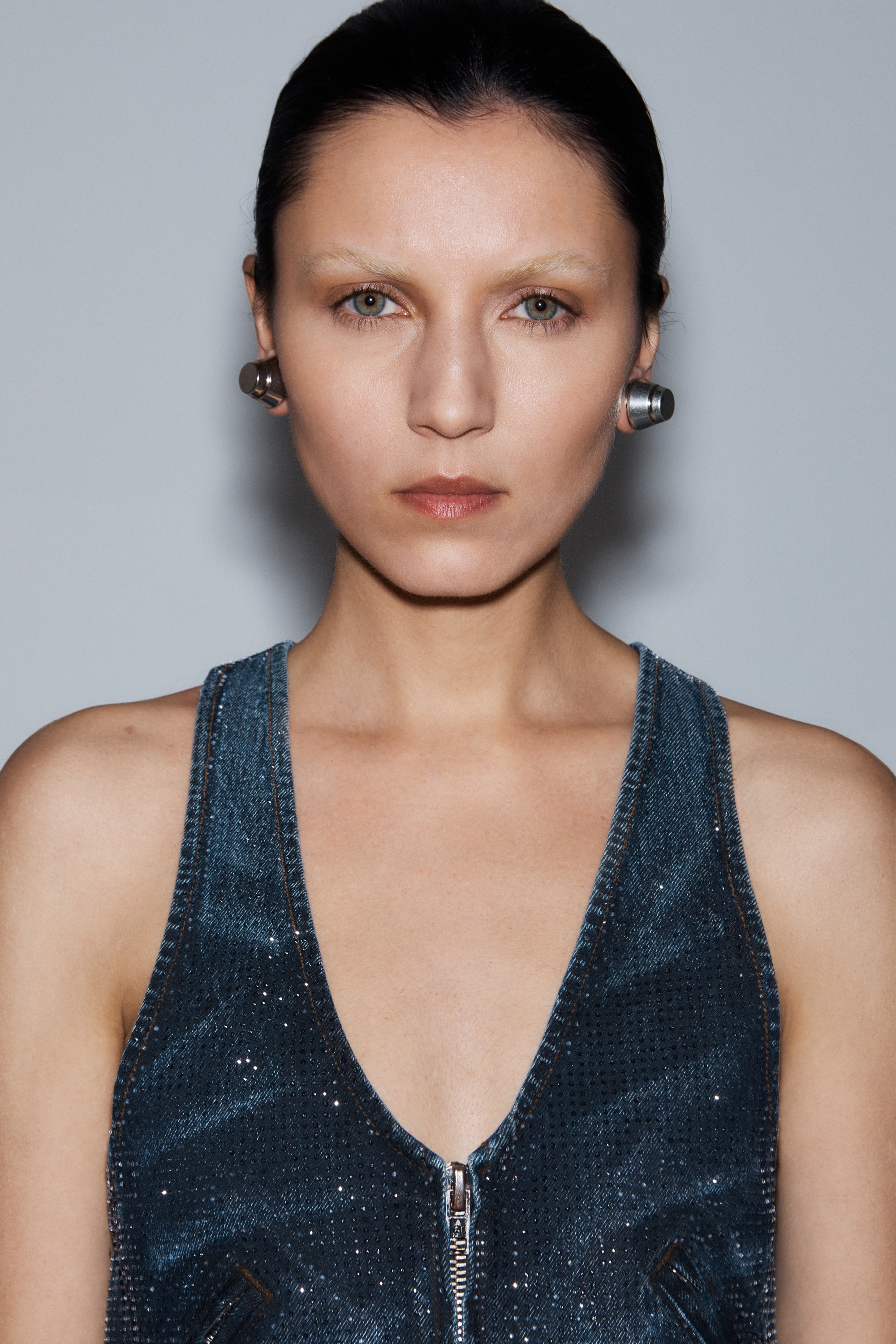 clear crystal hotfix vest in cotton denim - 4