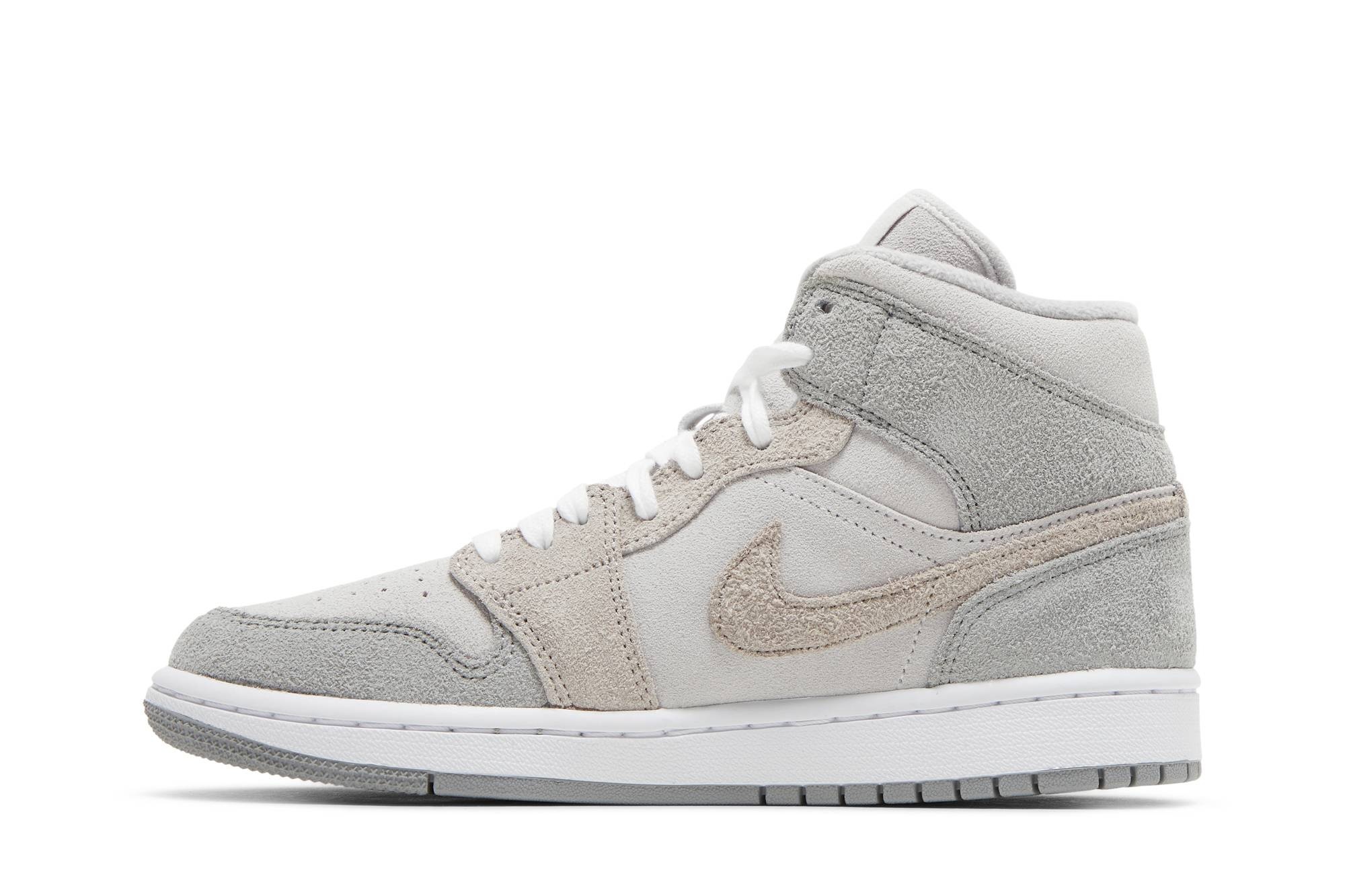 Wmns Air Jordan 1 Mid SE 'Particle Grey' - 3