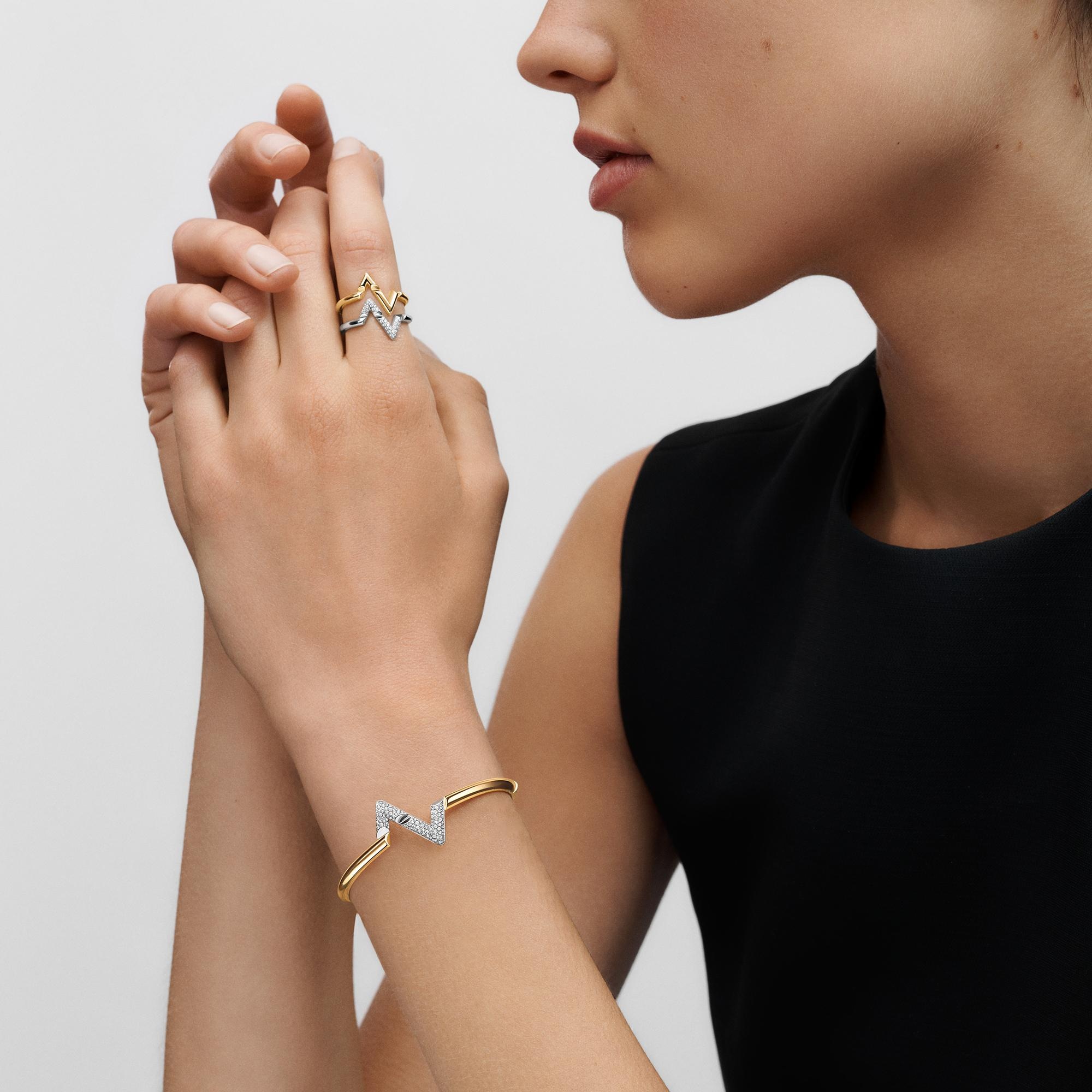 LV Volt Upside Down Ring, White Gold And Diamonds - 4