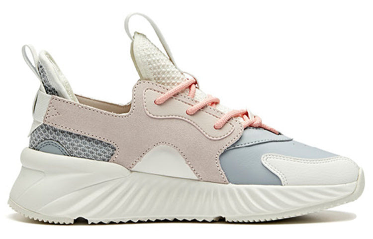 (WMNS) ANTA Life Series Sneakers 'White Pink Blue' 922018803-1 - 2