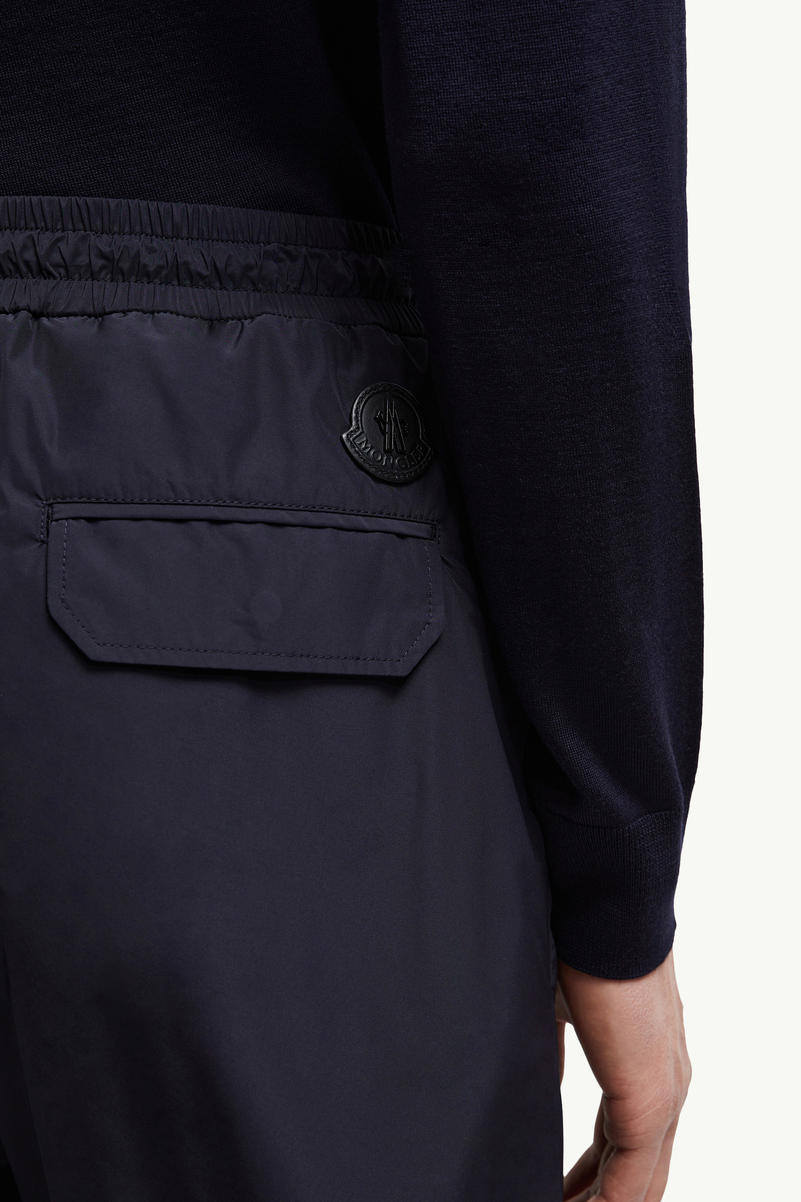 Water-Repellent Jogging Pants - 6