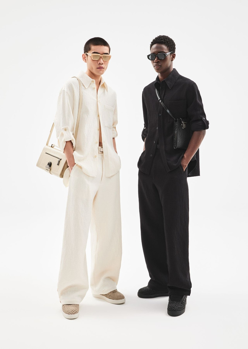 Trousers with slit in the hem in bark-effect linen blend 6