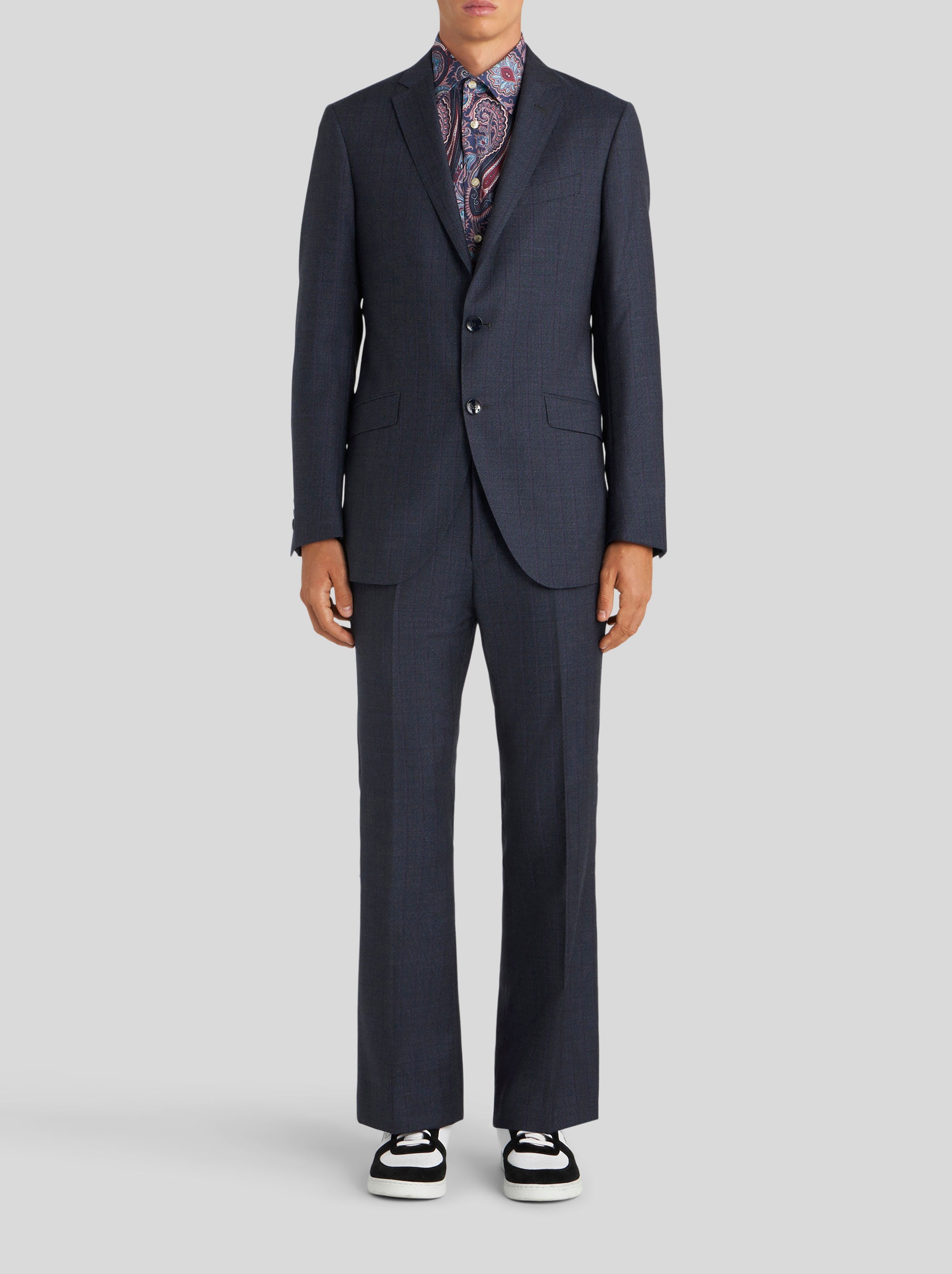 SEMI-TRADITIONAL STRIPED WOOL SUIT - 3